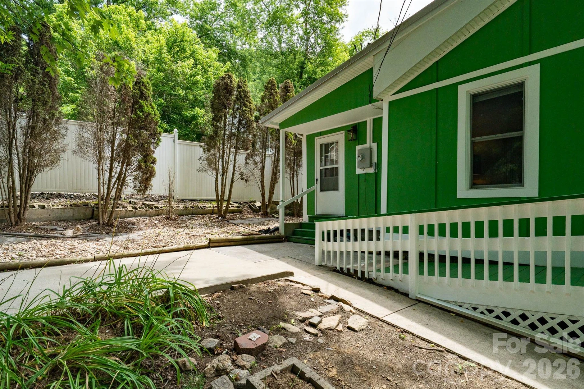 389 Rollins Road - Photo 45