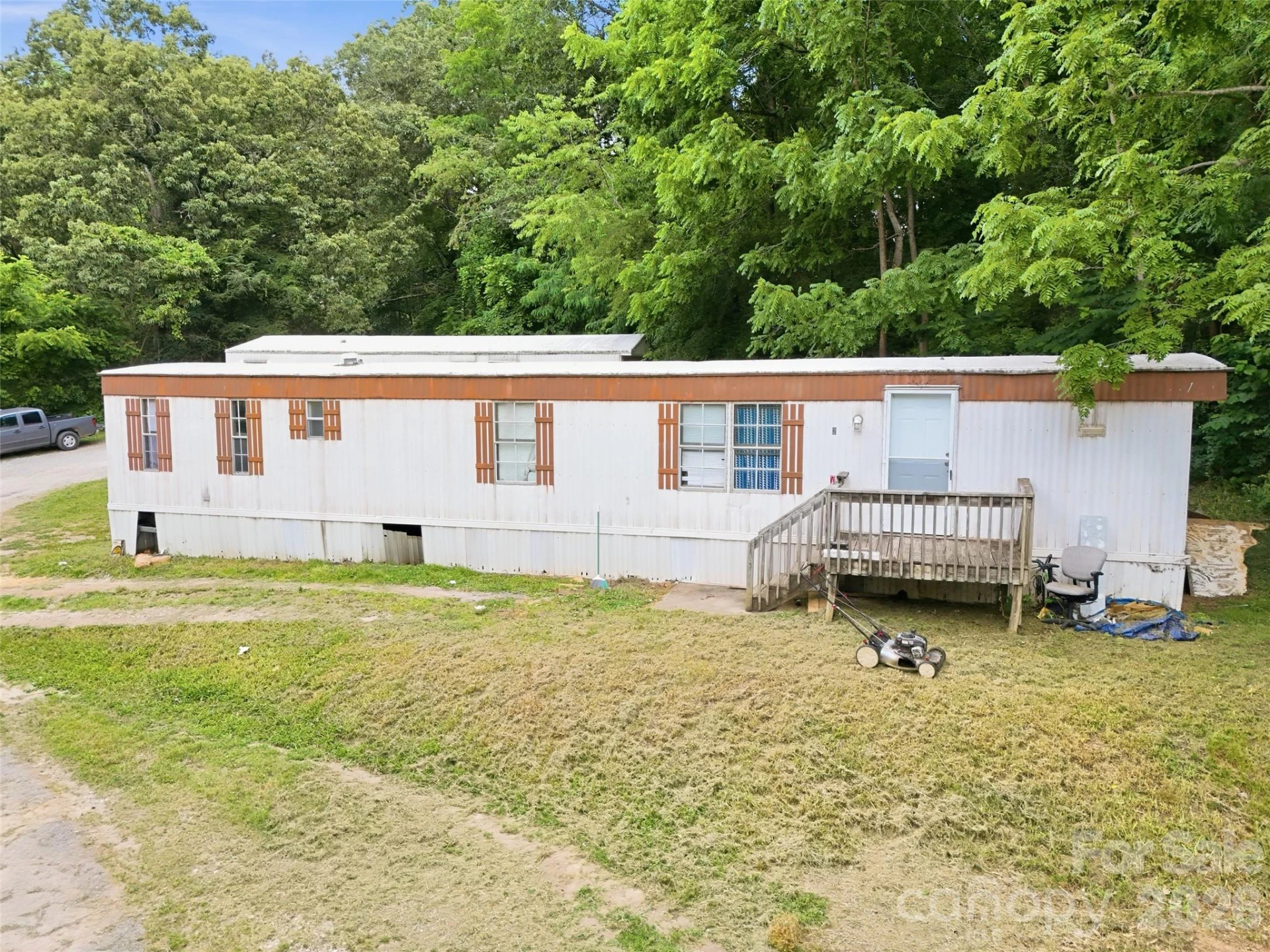 126 Lindsey Road - Photo 2