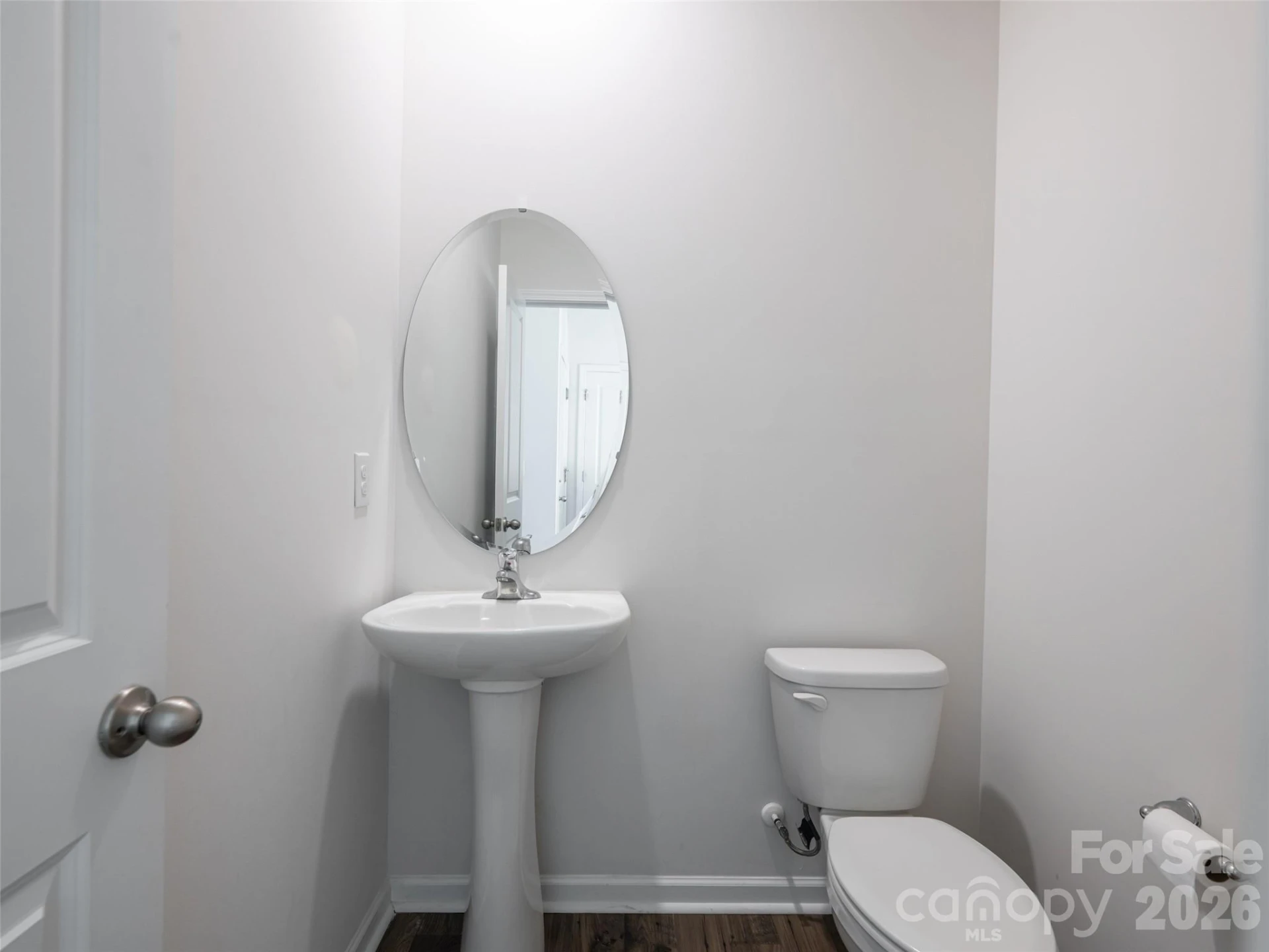 907 Newport Court - Photo 20