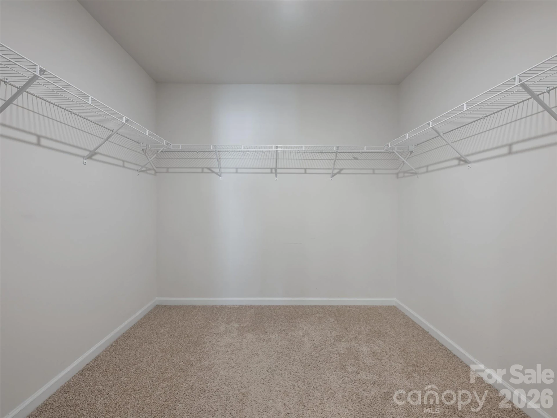 907 Newport Court - Photo 30