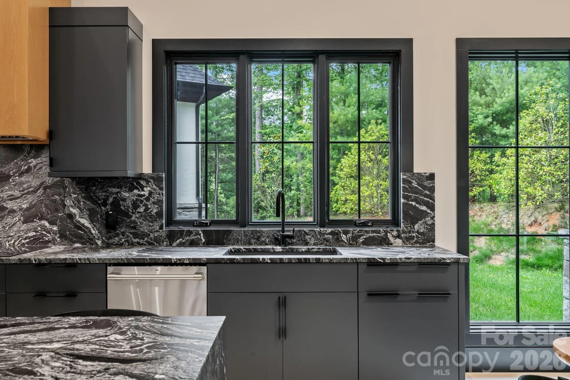 504 Hollow Trail - Photo 10
