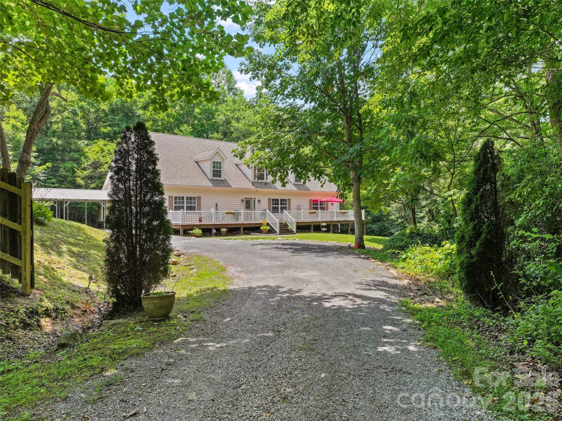 165 Sequoyah Drive - Photo 3