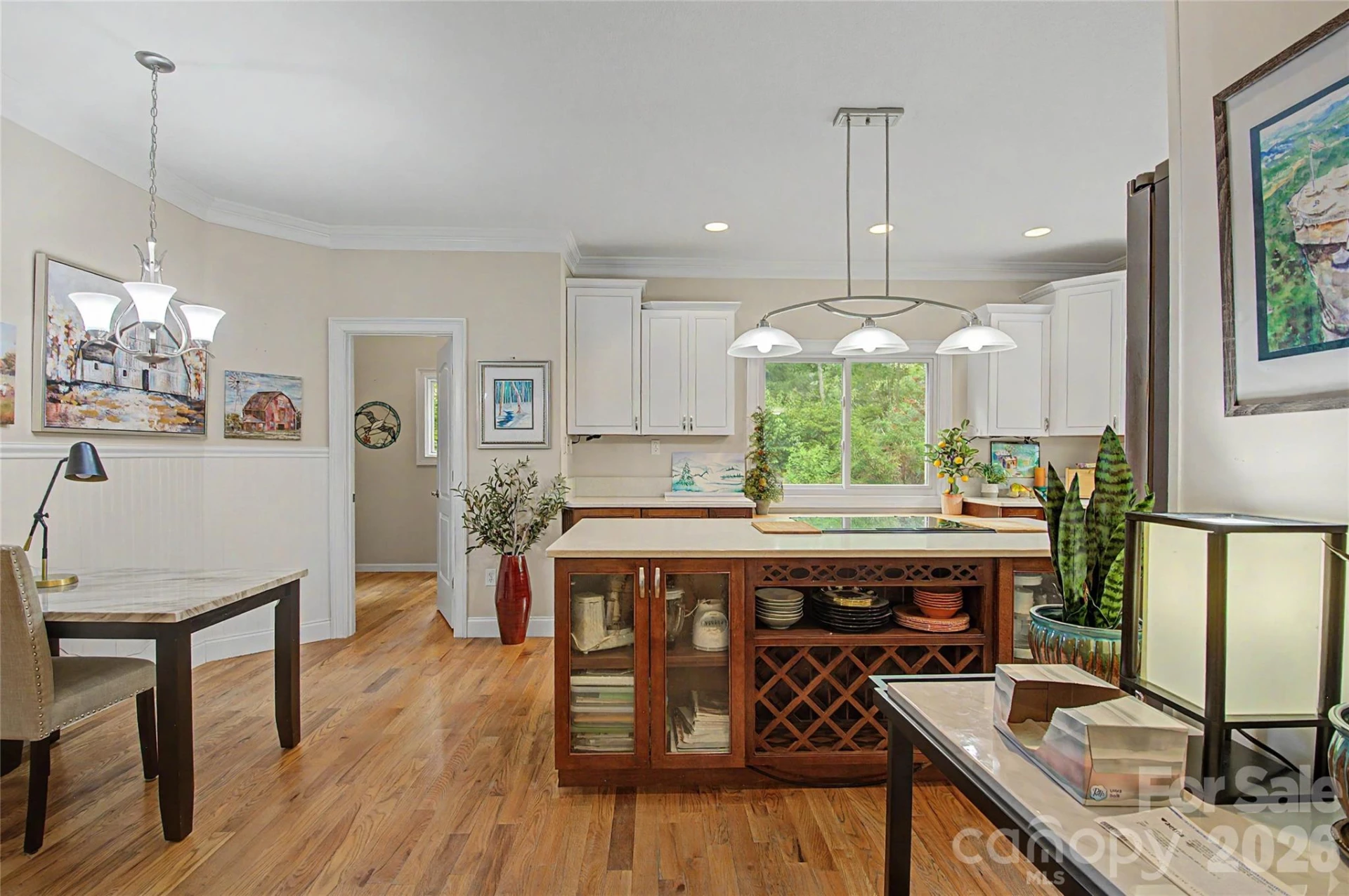 312 Benjamin Way - Photo 10