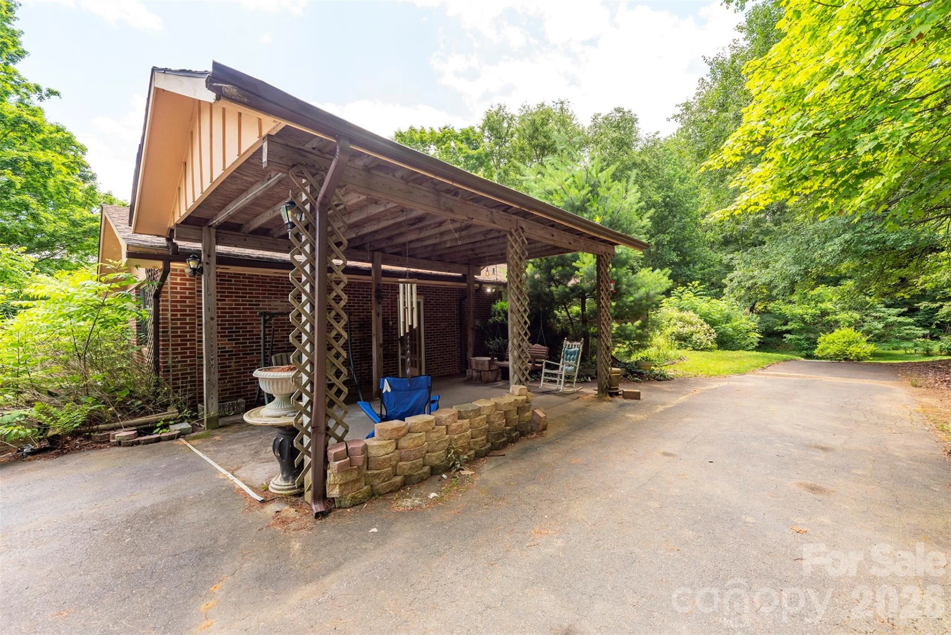 637 Fisher Lane - Photo 3