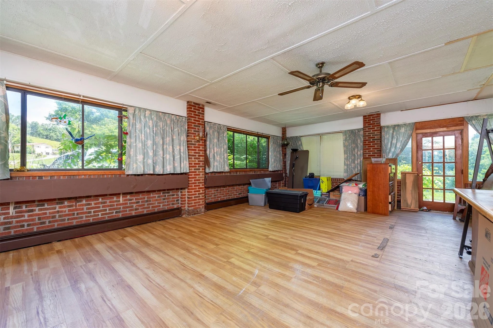 637 Fisher Lane - Photo 15