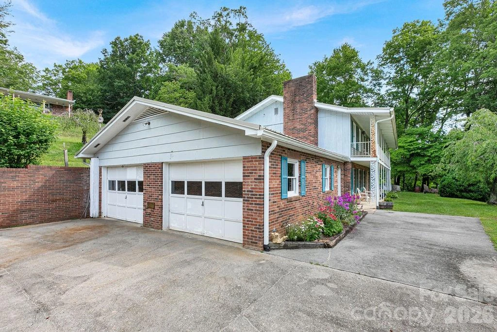 106 Flora Lina Drive - Photo 4