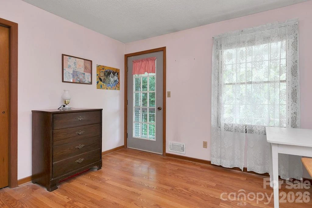 106 Flora Lina Drive - Photo 30