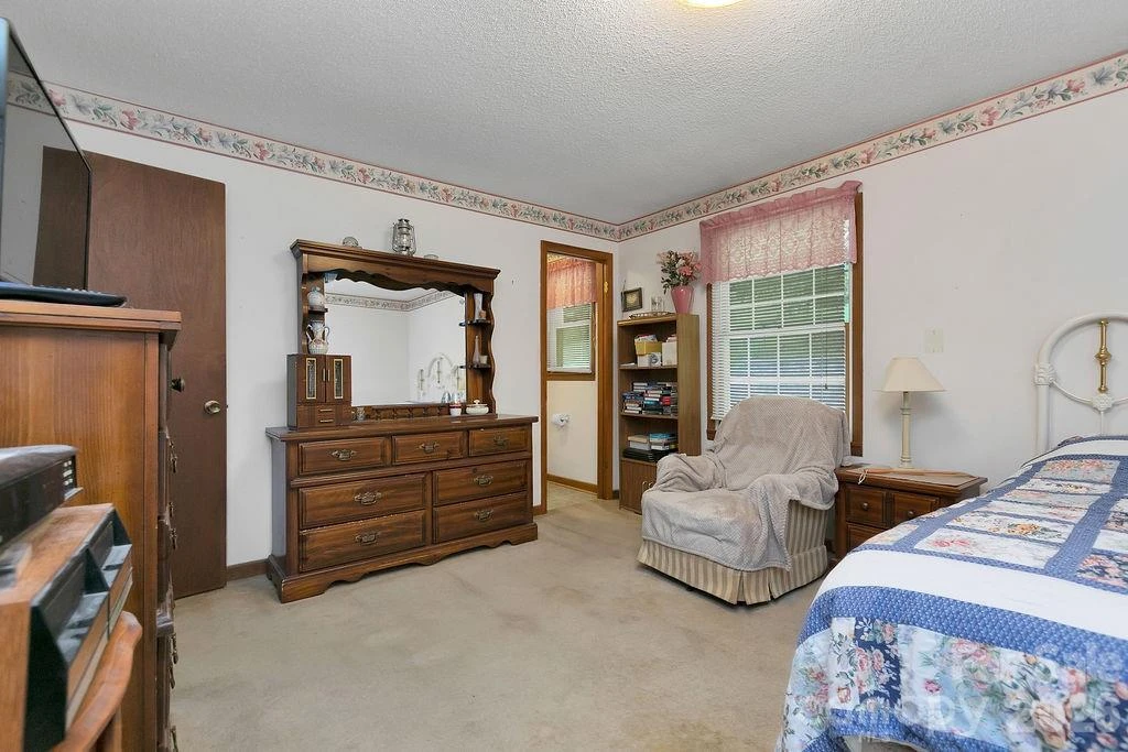 106 Flora Lina Drive - Photo 33