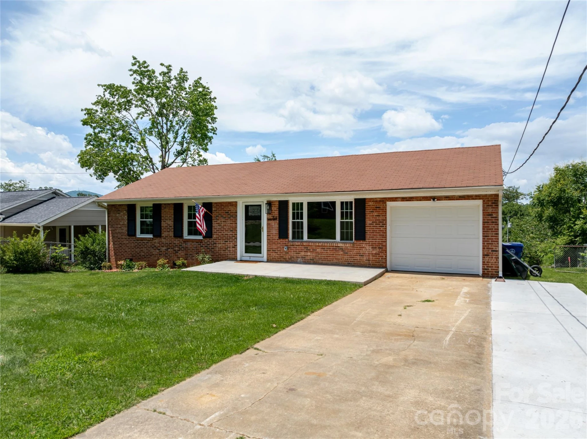 88 Skyview Terrace - Photo 2