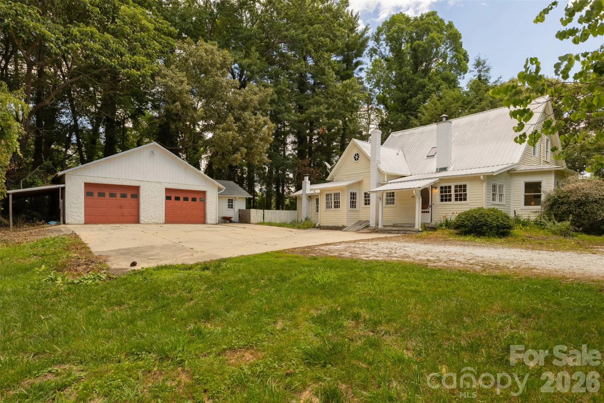 100 Cannon Drive - Photo 2