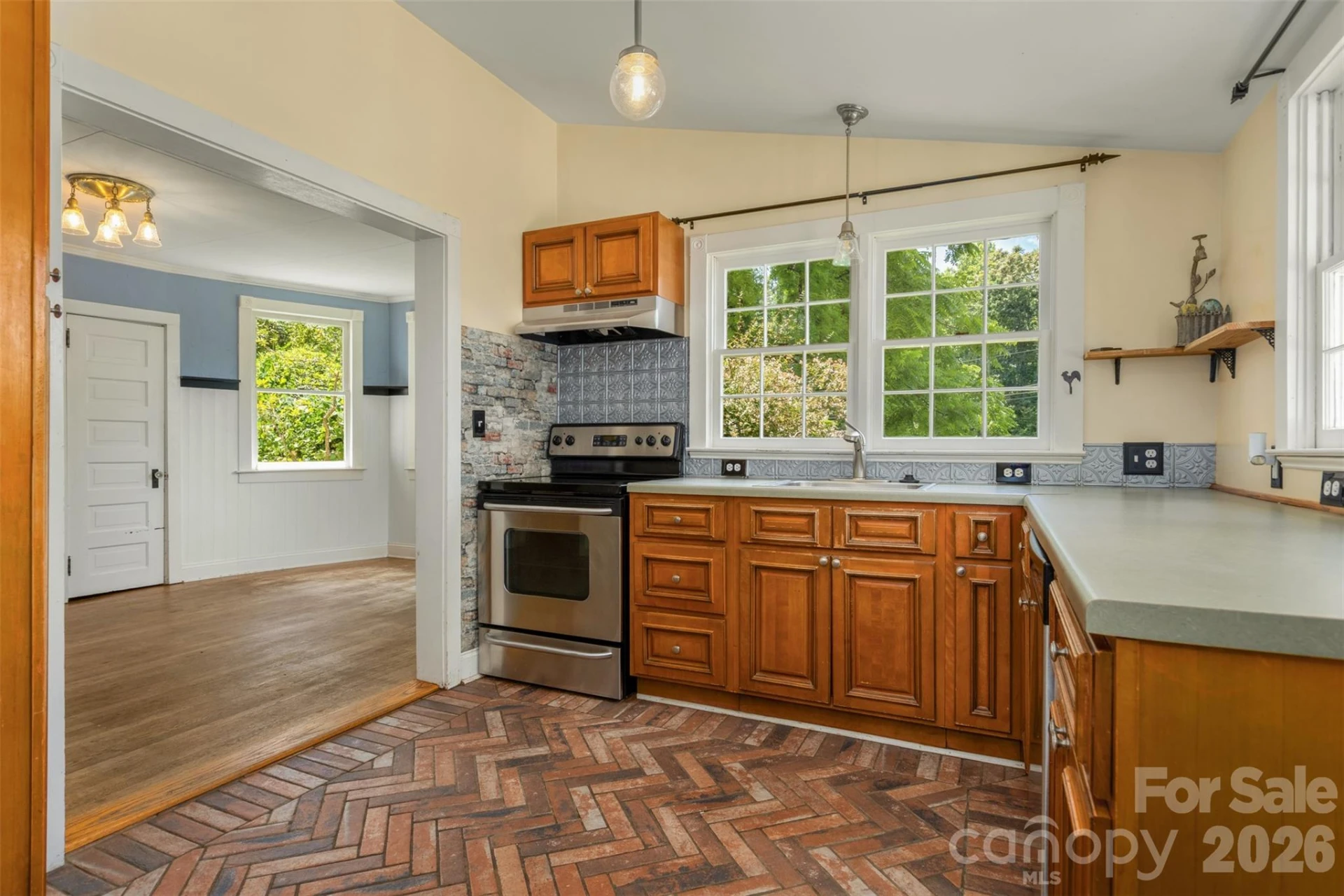 100 Cannon Drive - Photo 3