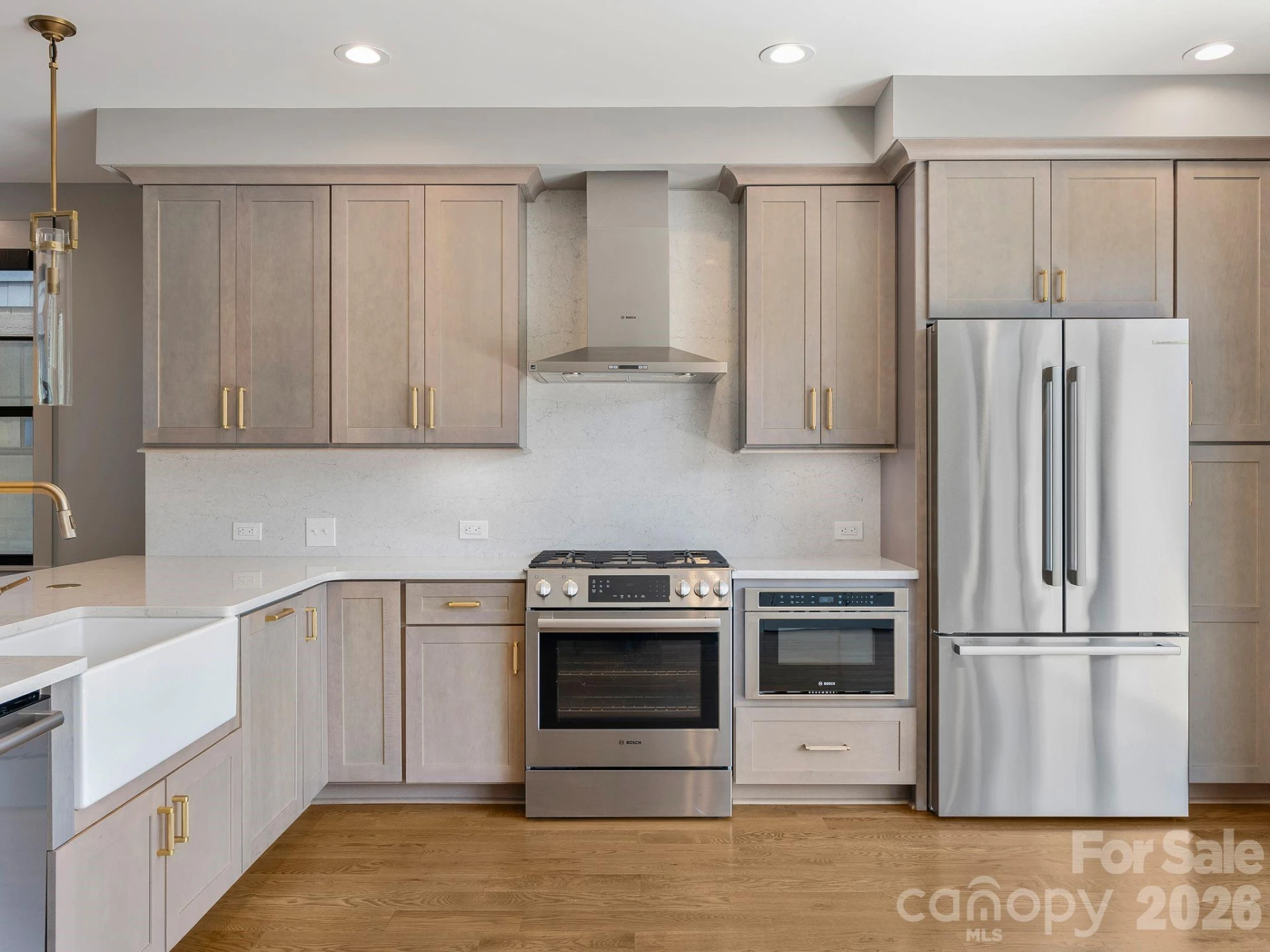 229 Broadway Street - Photo 6