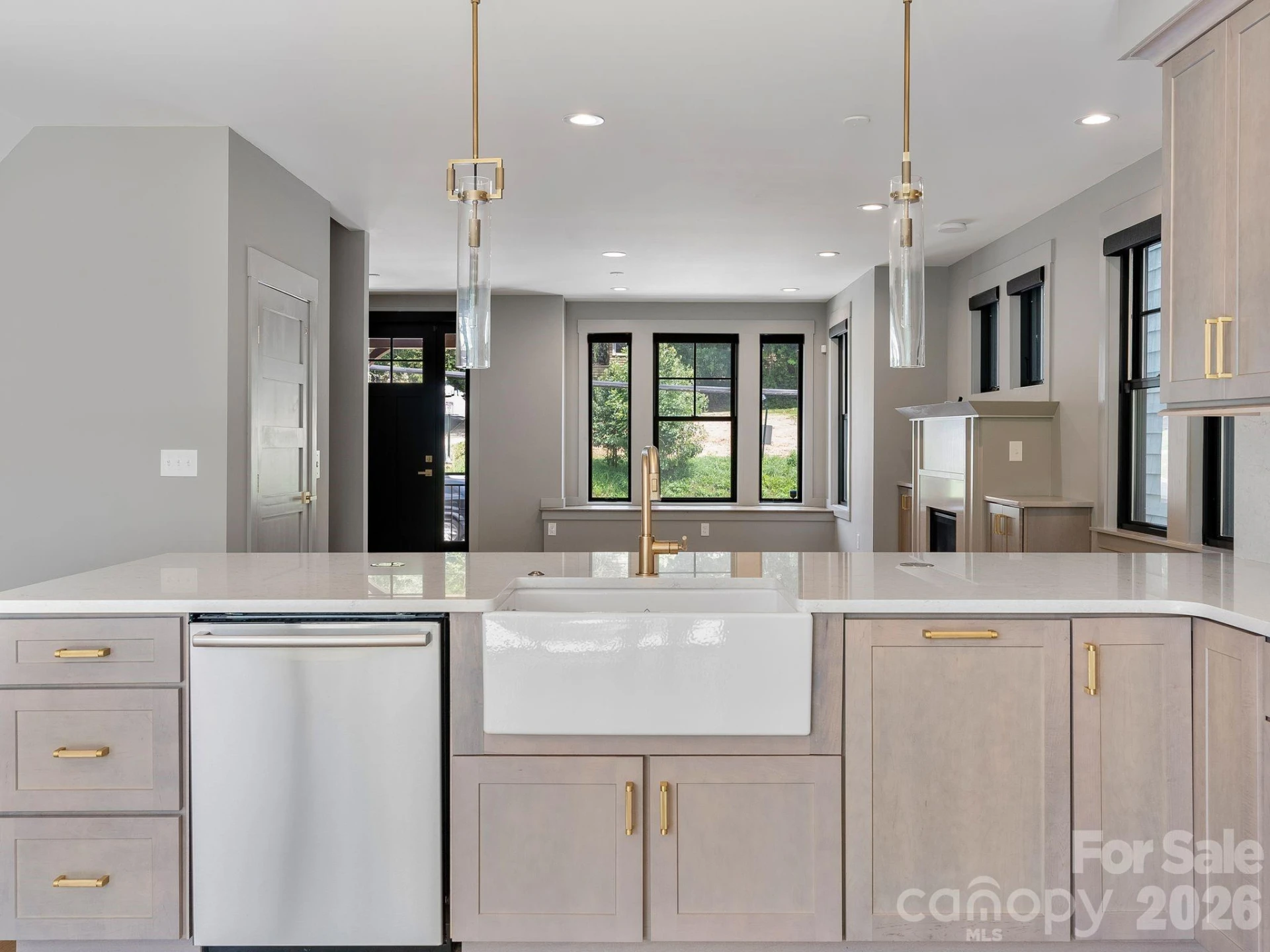 229 Broadway Street - Photo 7