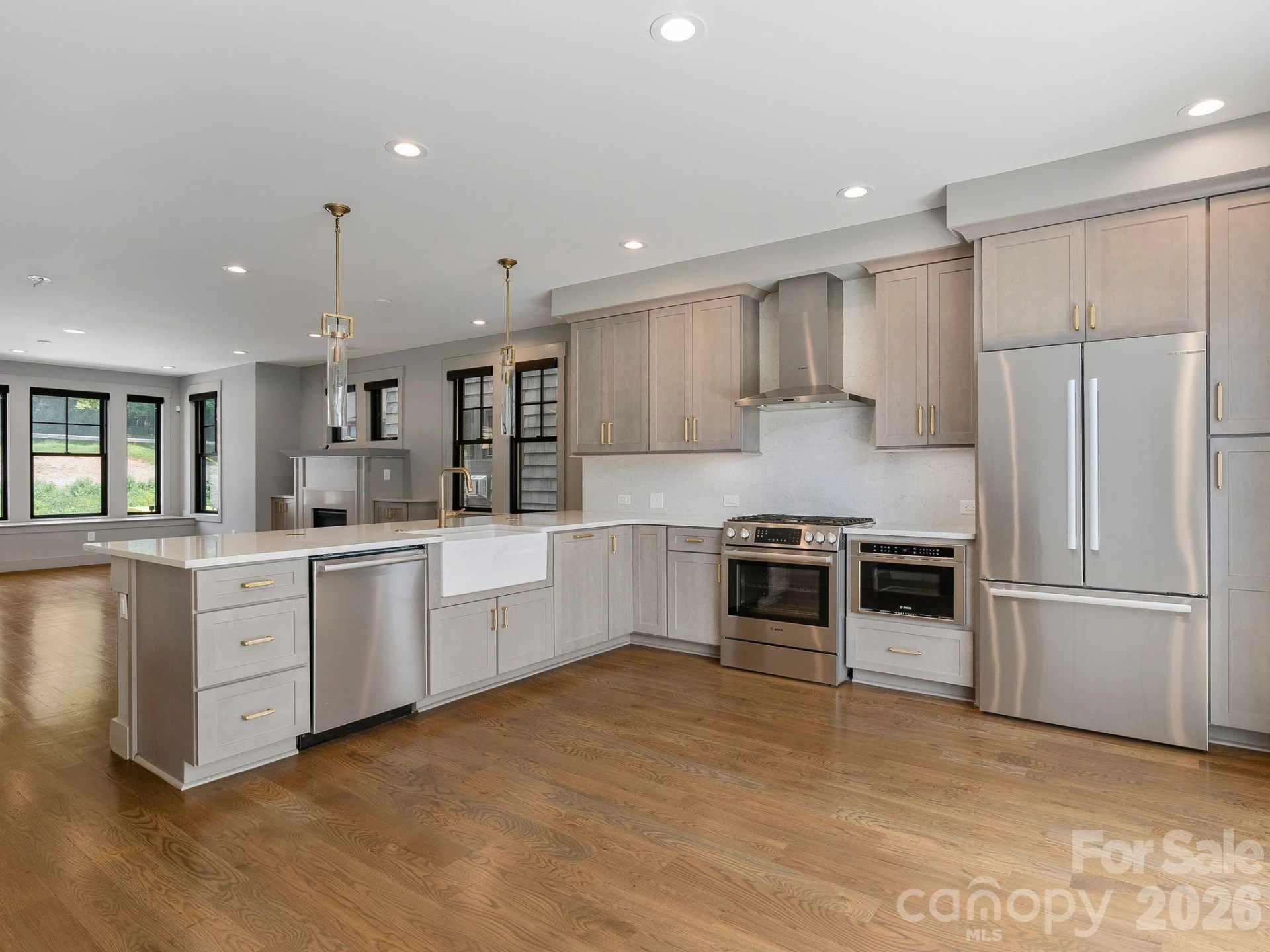 229 Broadway Street - Photo 8