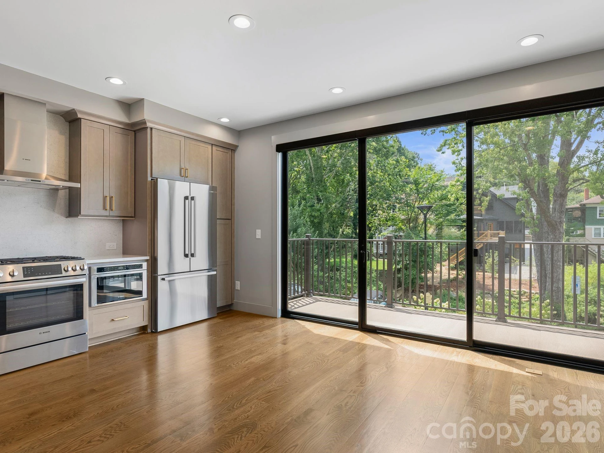 229 Broadway Street - Photo 9