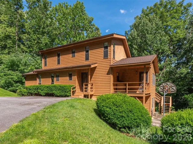 1575 Red Maple Drive