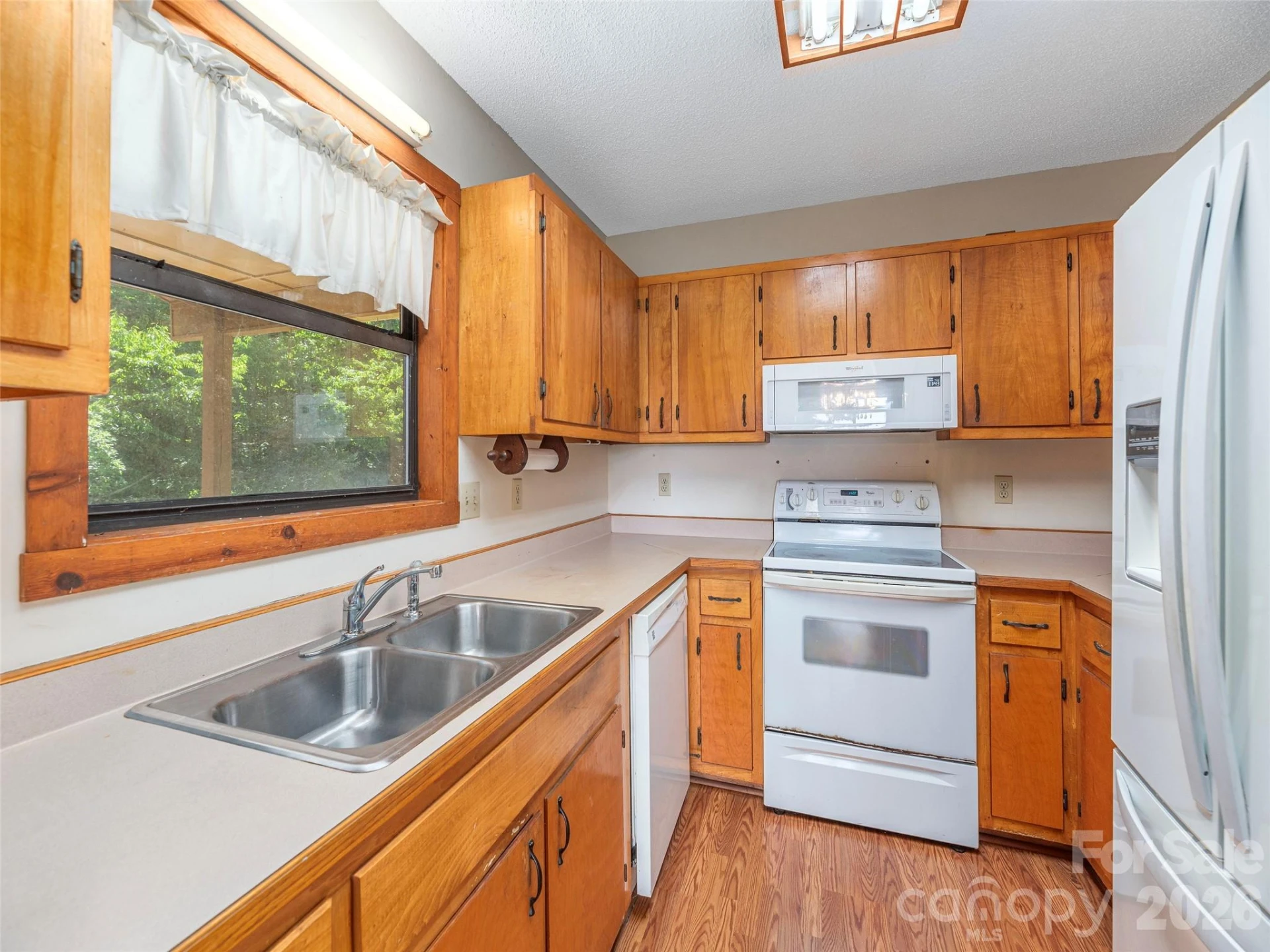 1575 Red Maple Drive - Photo 11