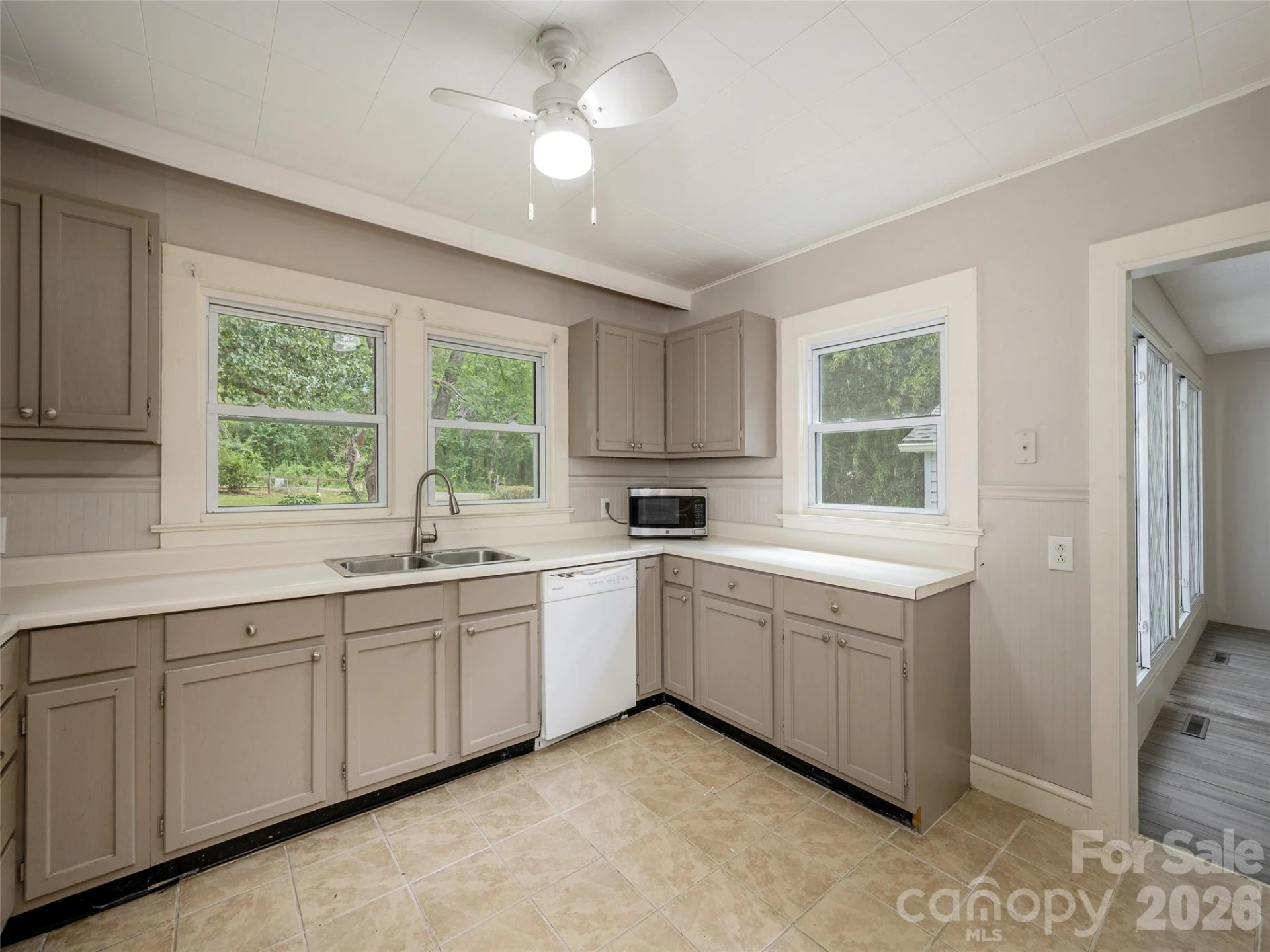79 Edgewood Drive - Photo 12