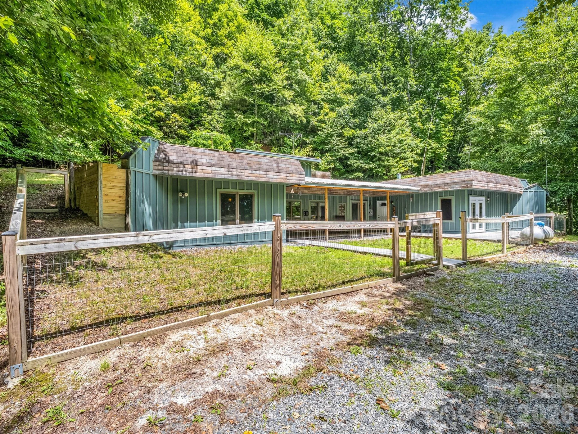 707 Cascade Trail
