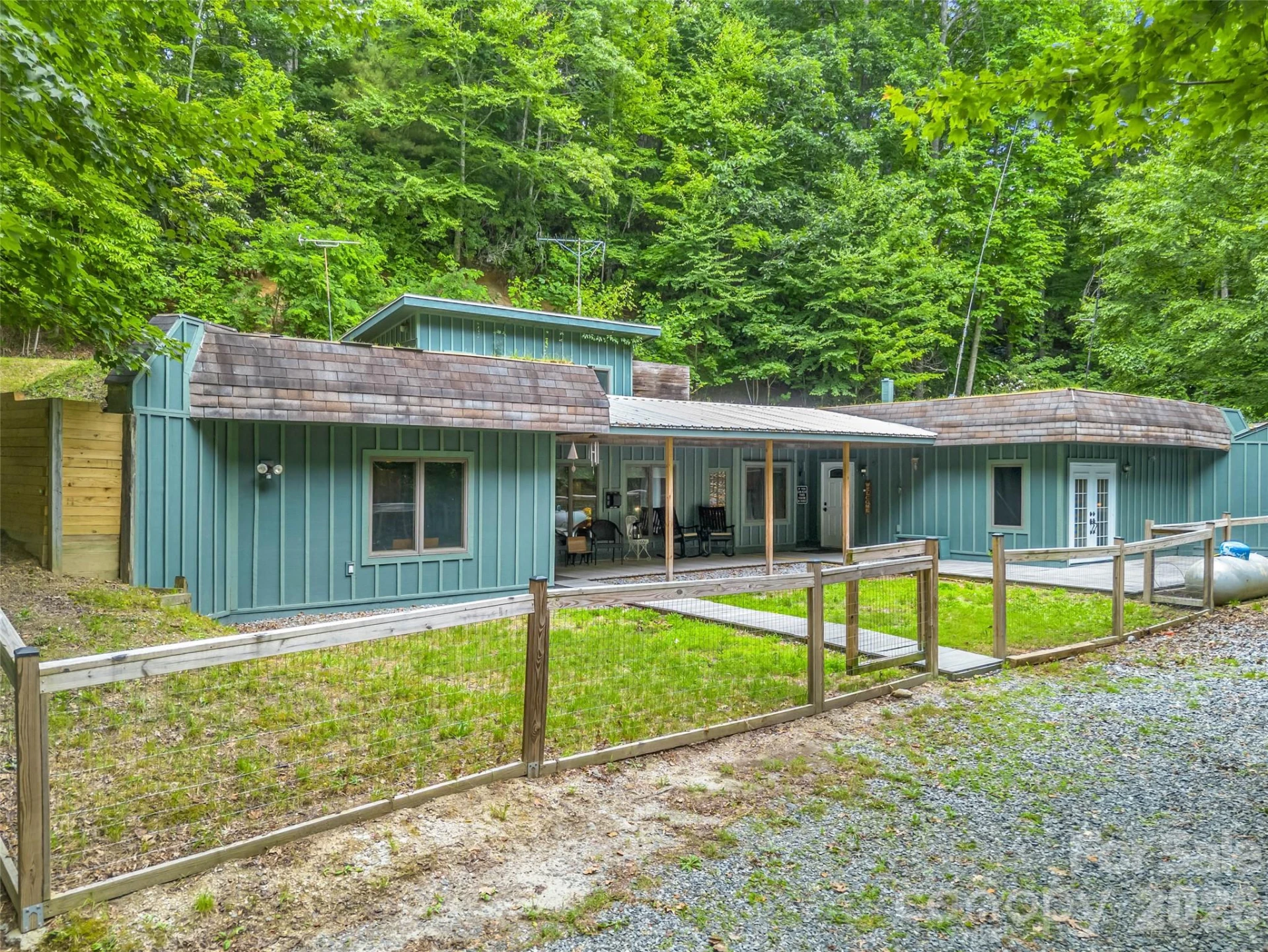 707 Cascade Trail - Photo 4