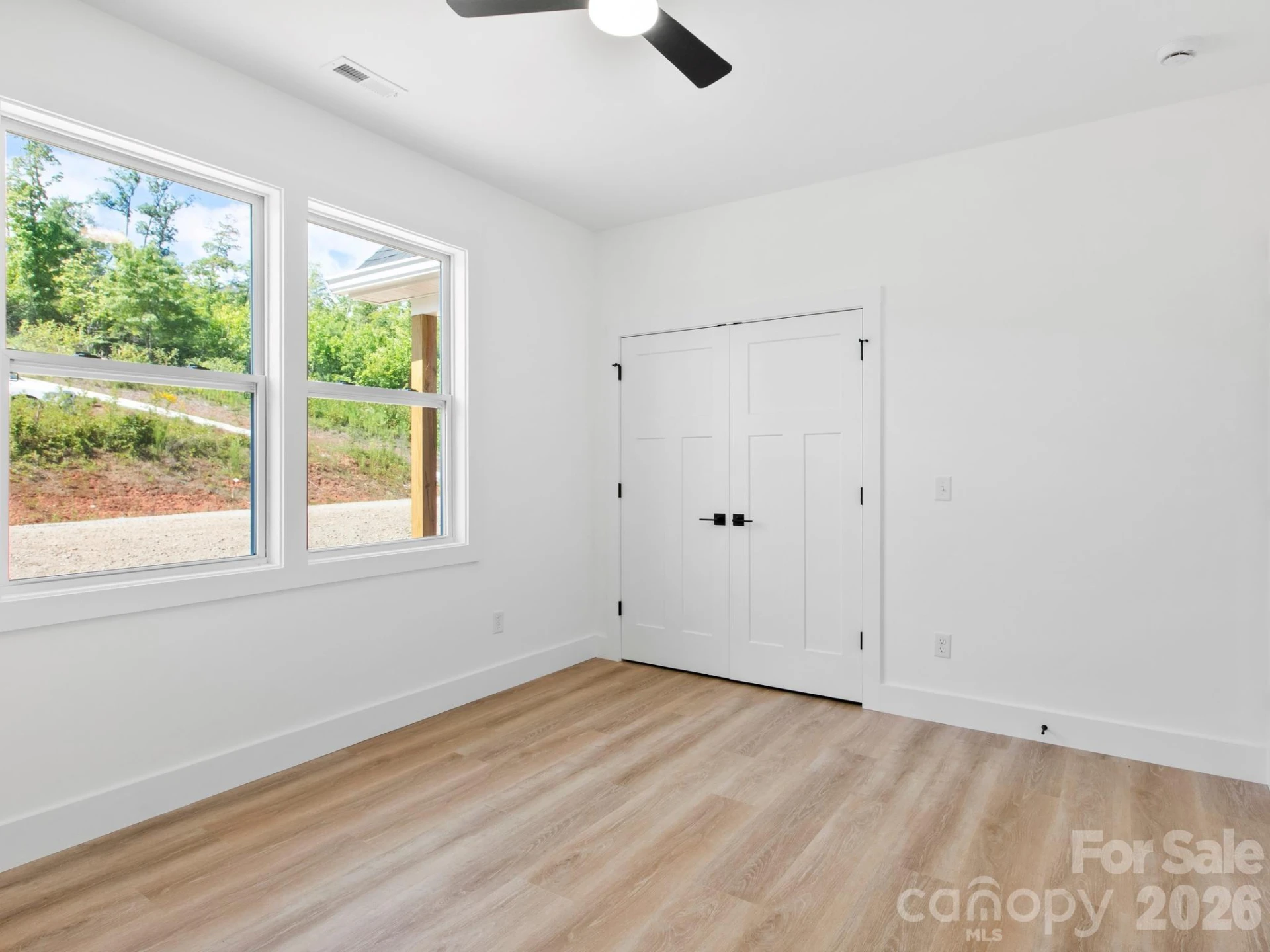 105 S Vineyard Village Drive - Photo 24