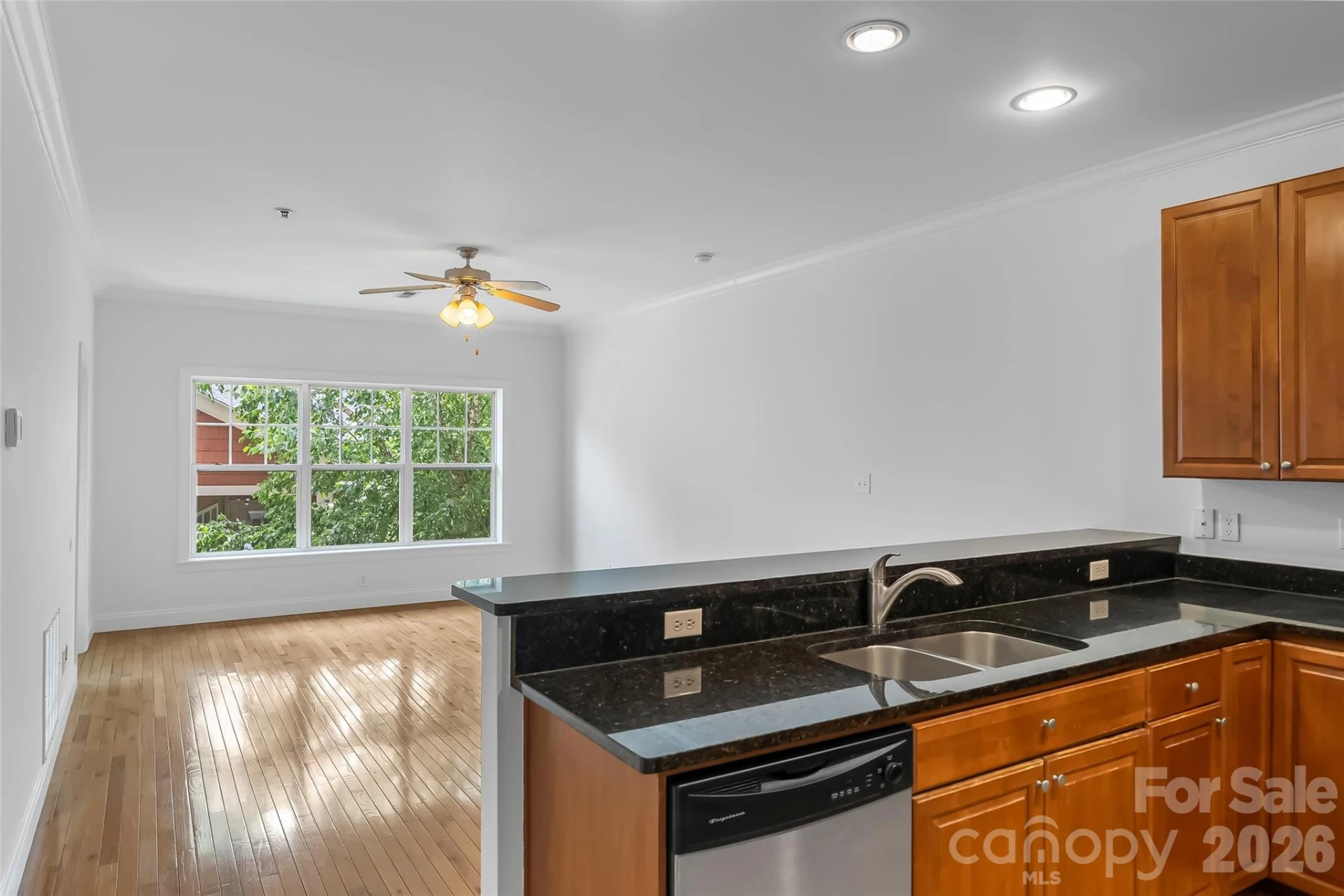 125 S Lexington Avenue #303 - Photo 6