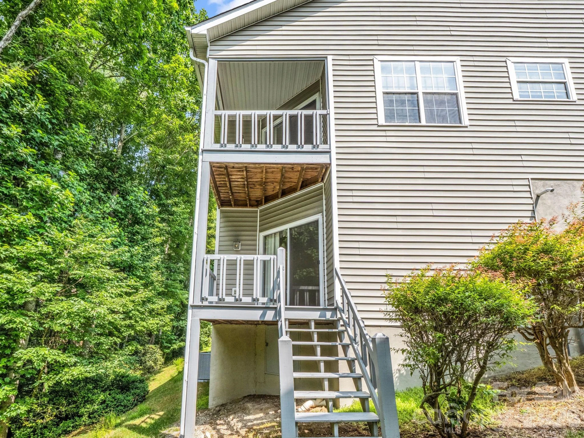 341 Laurel Park Place - Photo 5