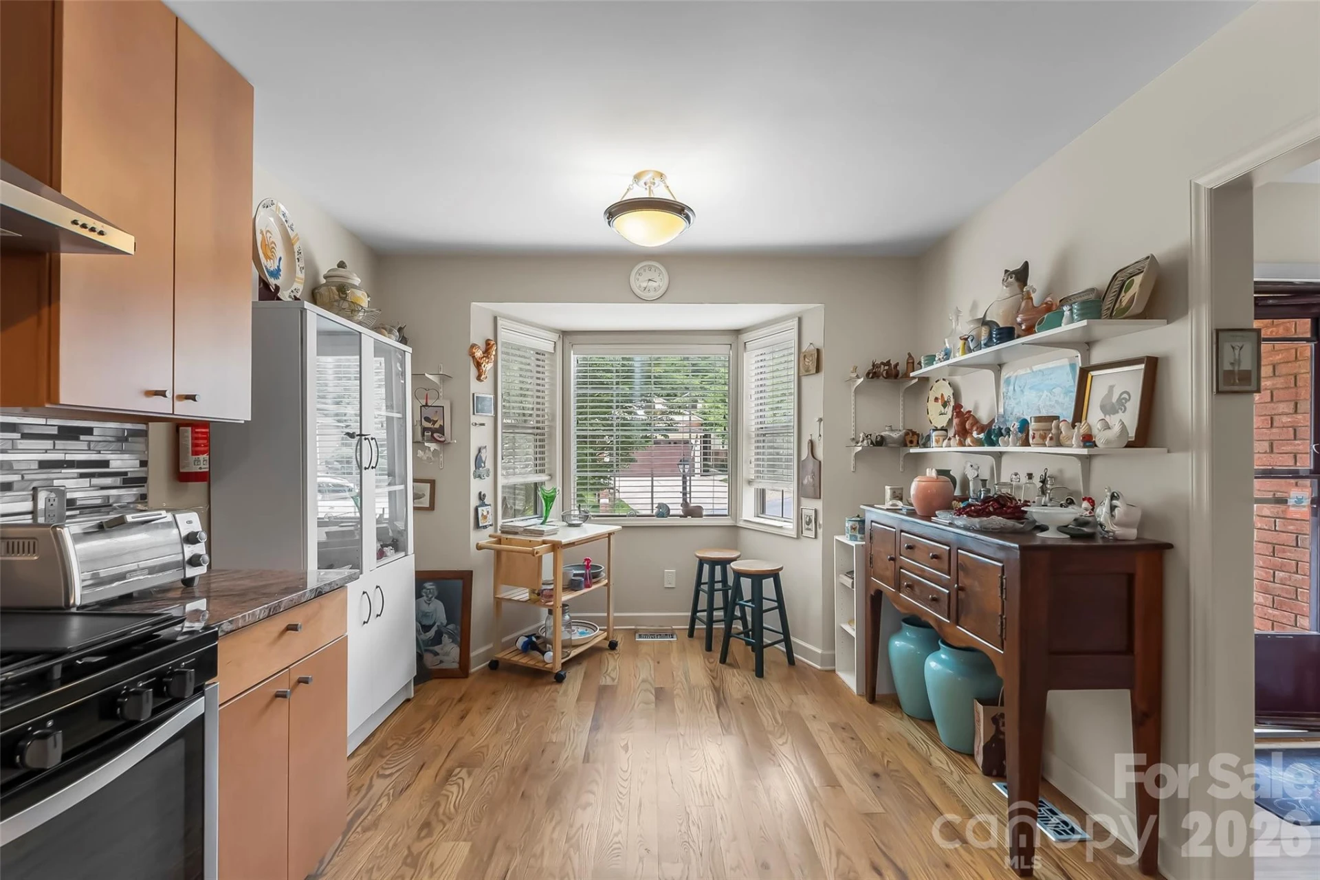 137 Exeter Court - Photo 5