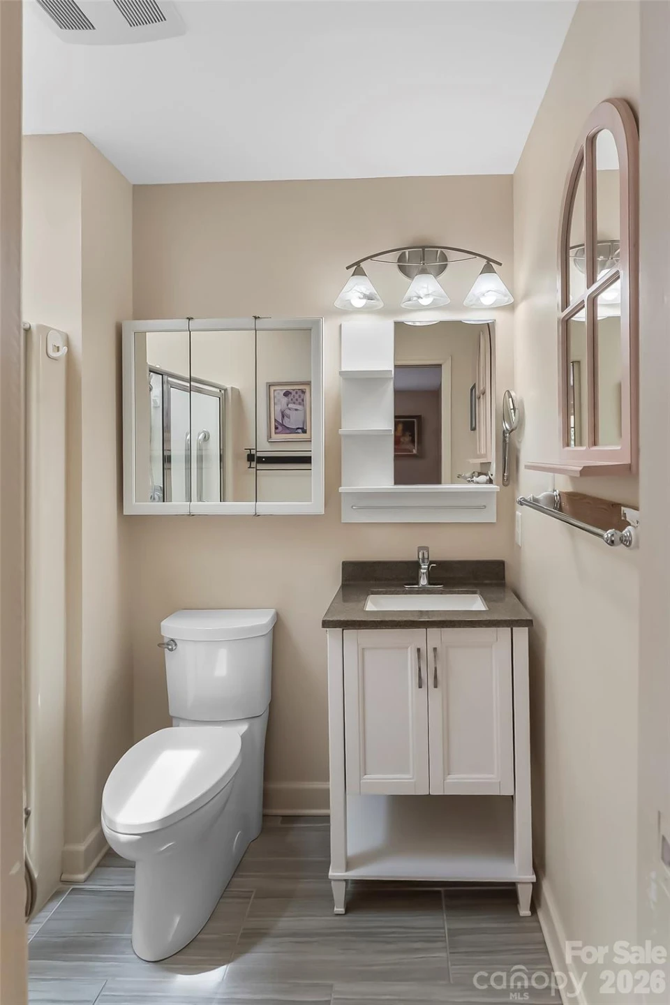 137 Exeter Court - Photo 9