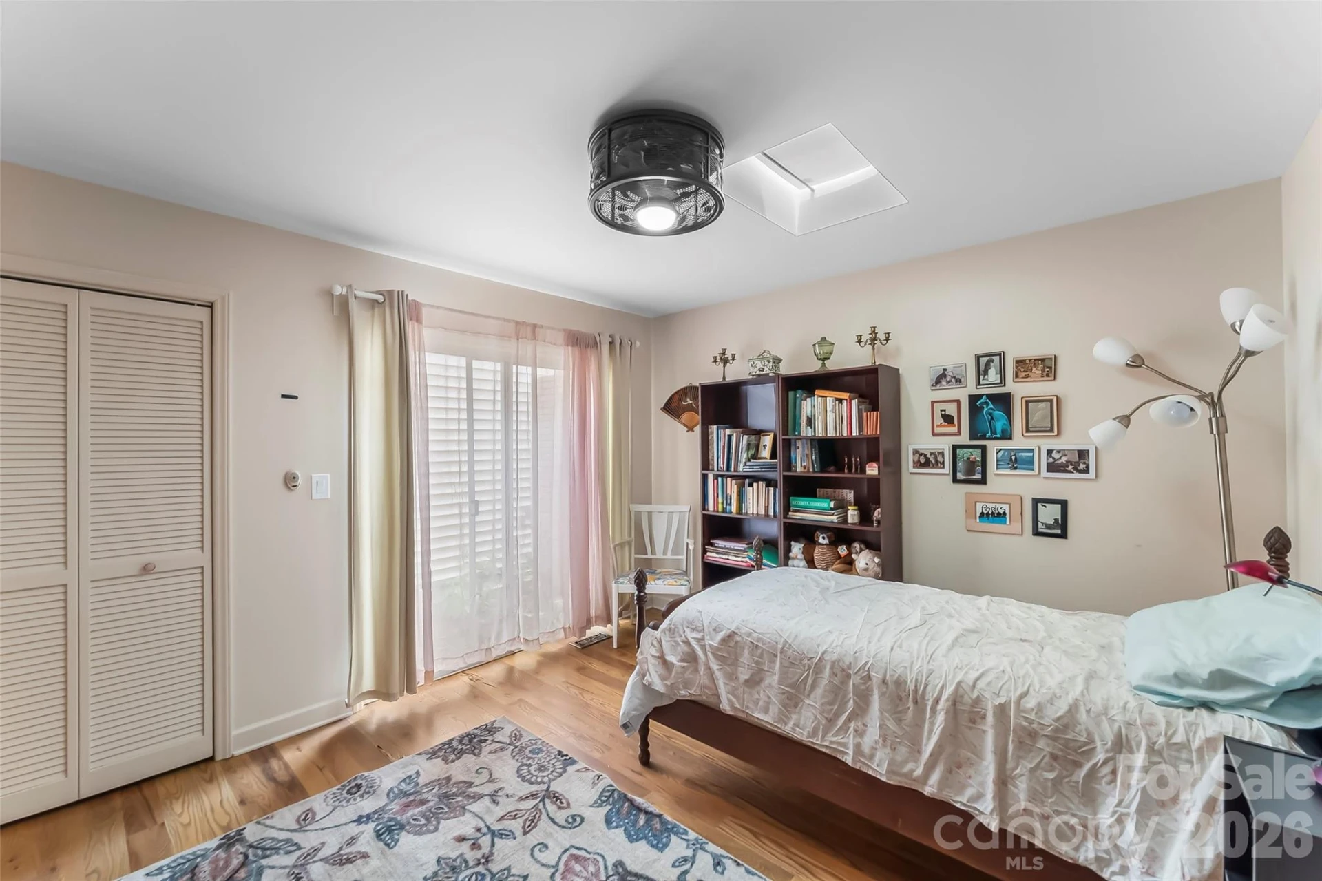137 Exeter Court - Photo 10