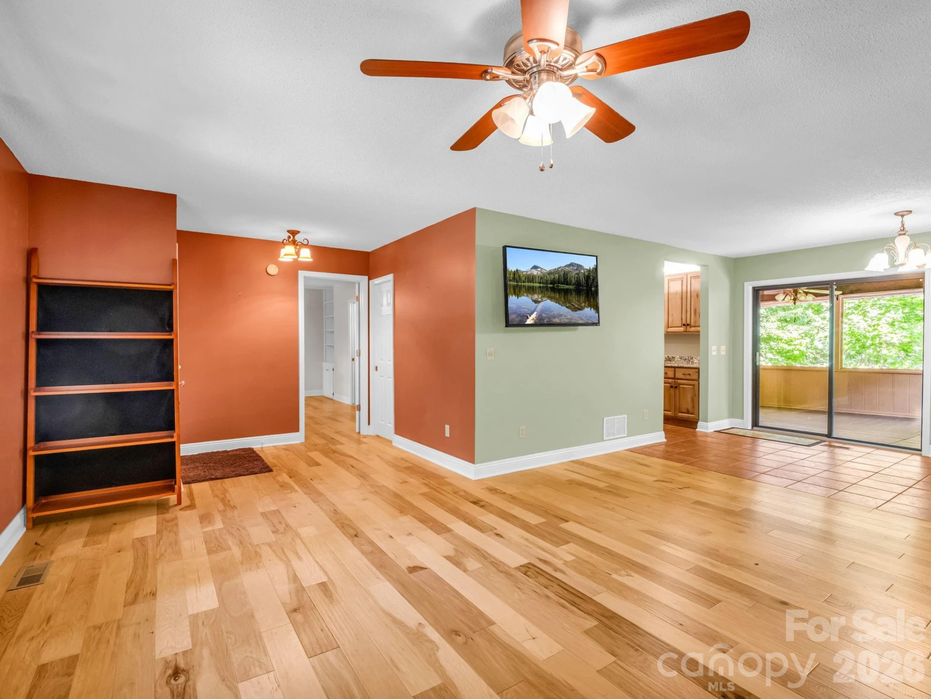 156 Deer Run - Photo 4