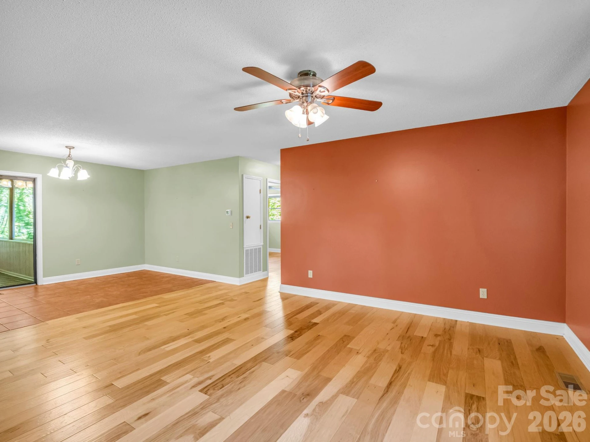 156 Deer Run - Photo 5