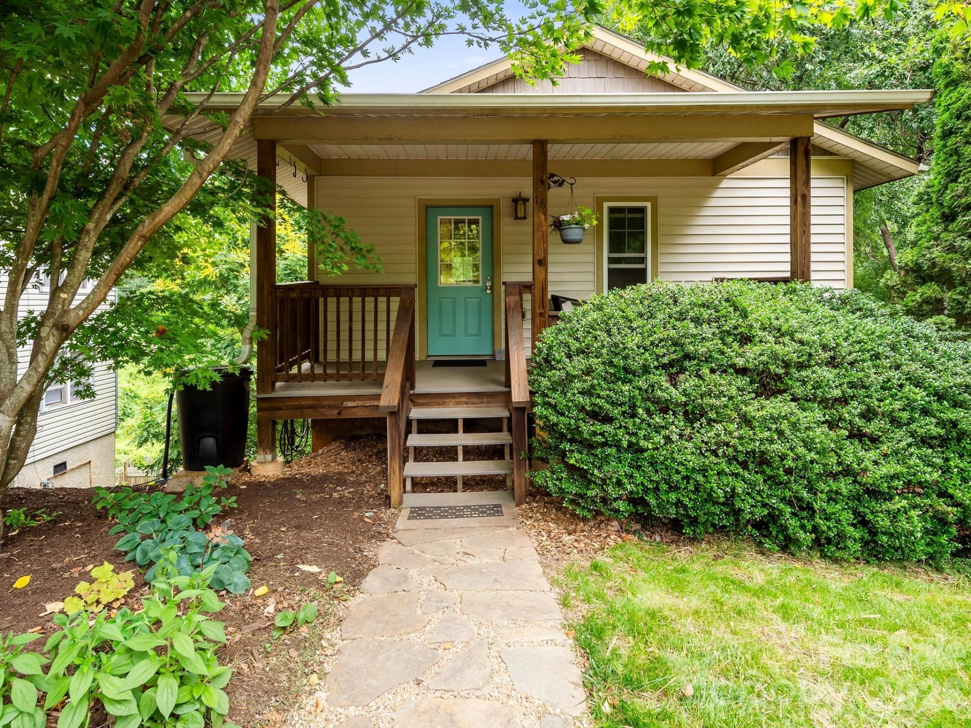 16 Jefferson Drive
