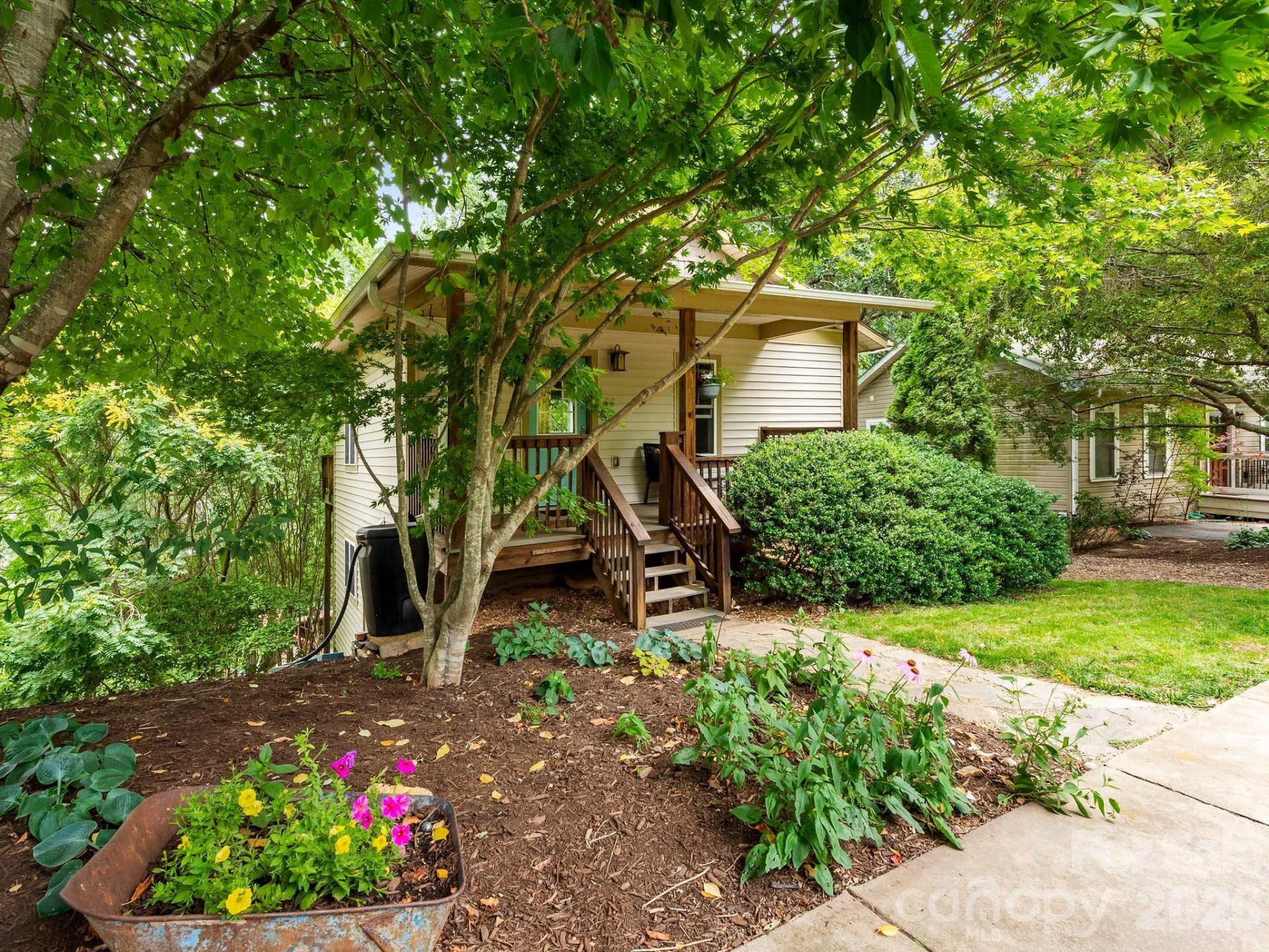 16 Jefferson Drive - Photo 4
