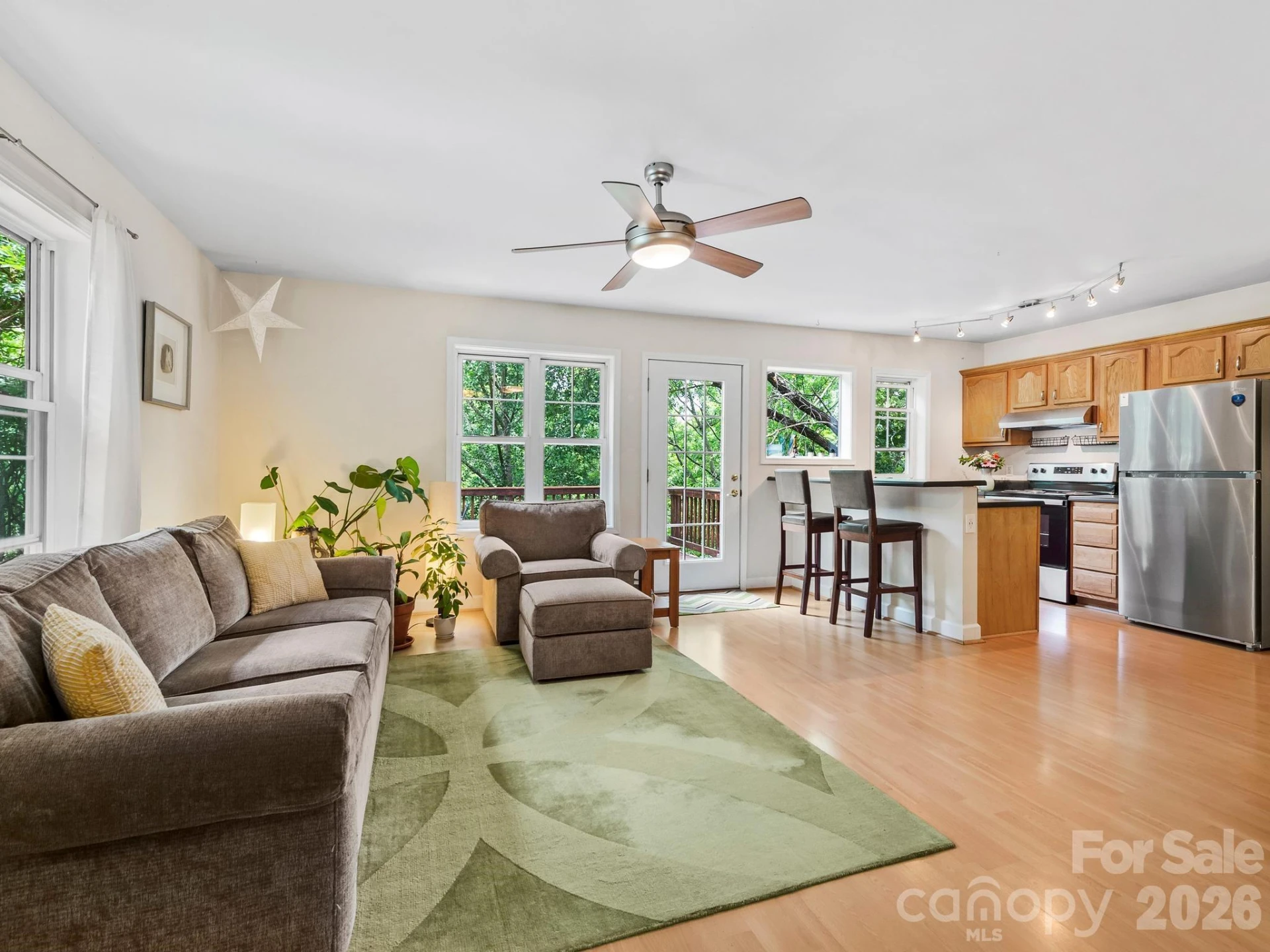 16 Jefferson Drive - Photo 6