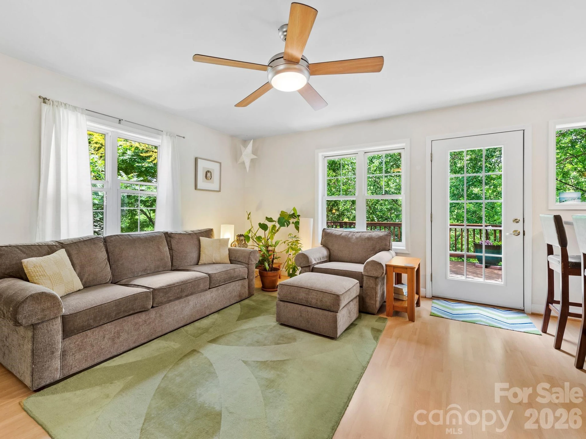 16 Jefferson Drive - Photo 7
