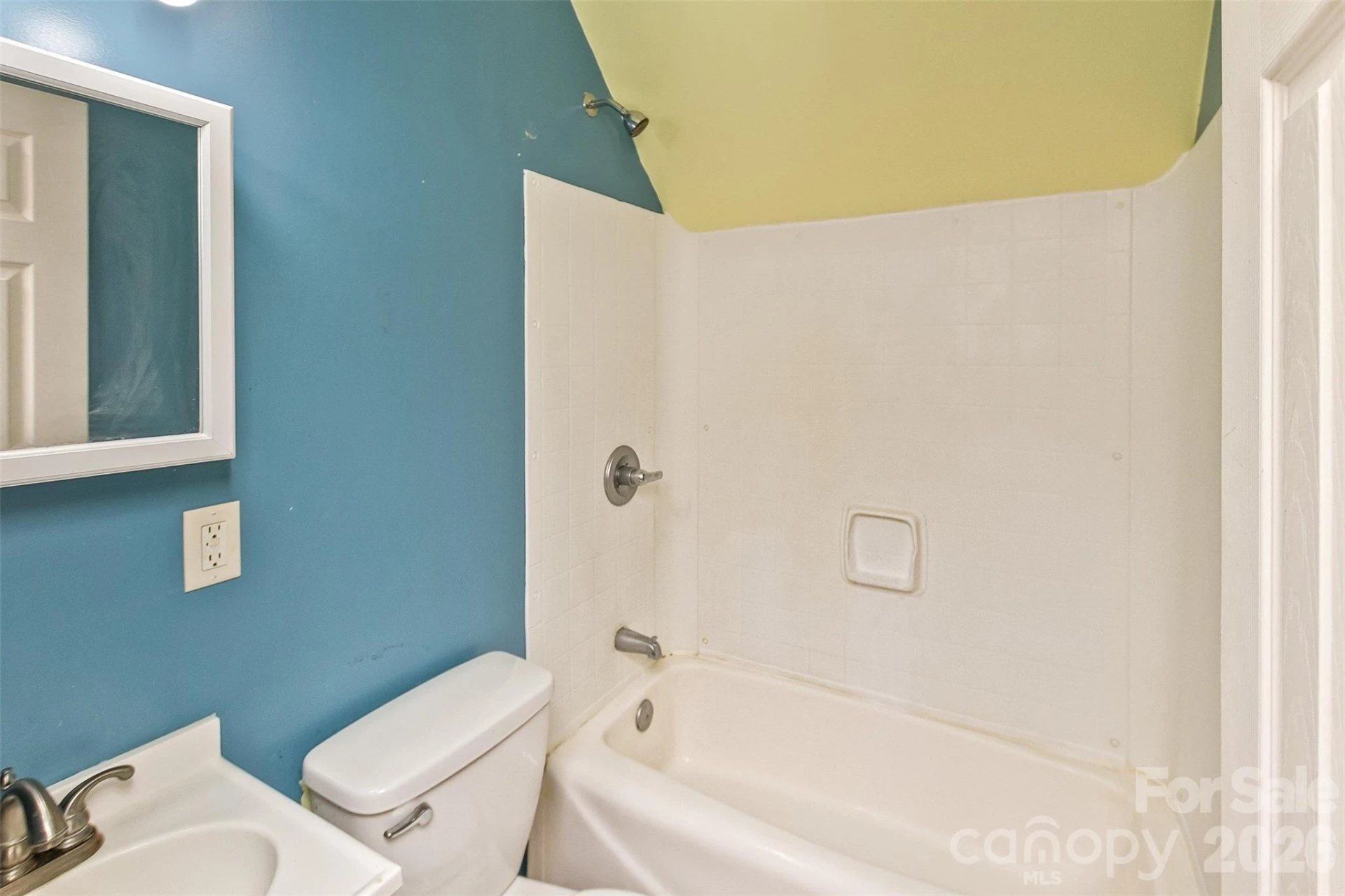 15 Village Green Drive - Photo 32