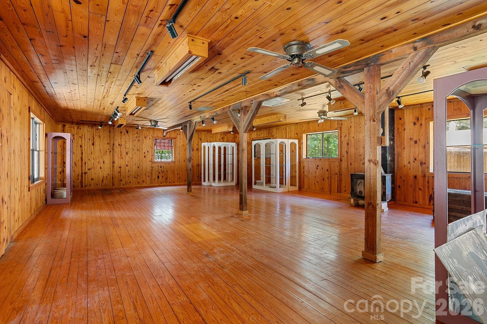 2080 Hendersonville Highway - Photo 9