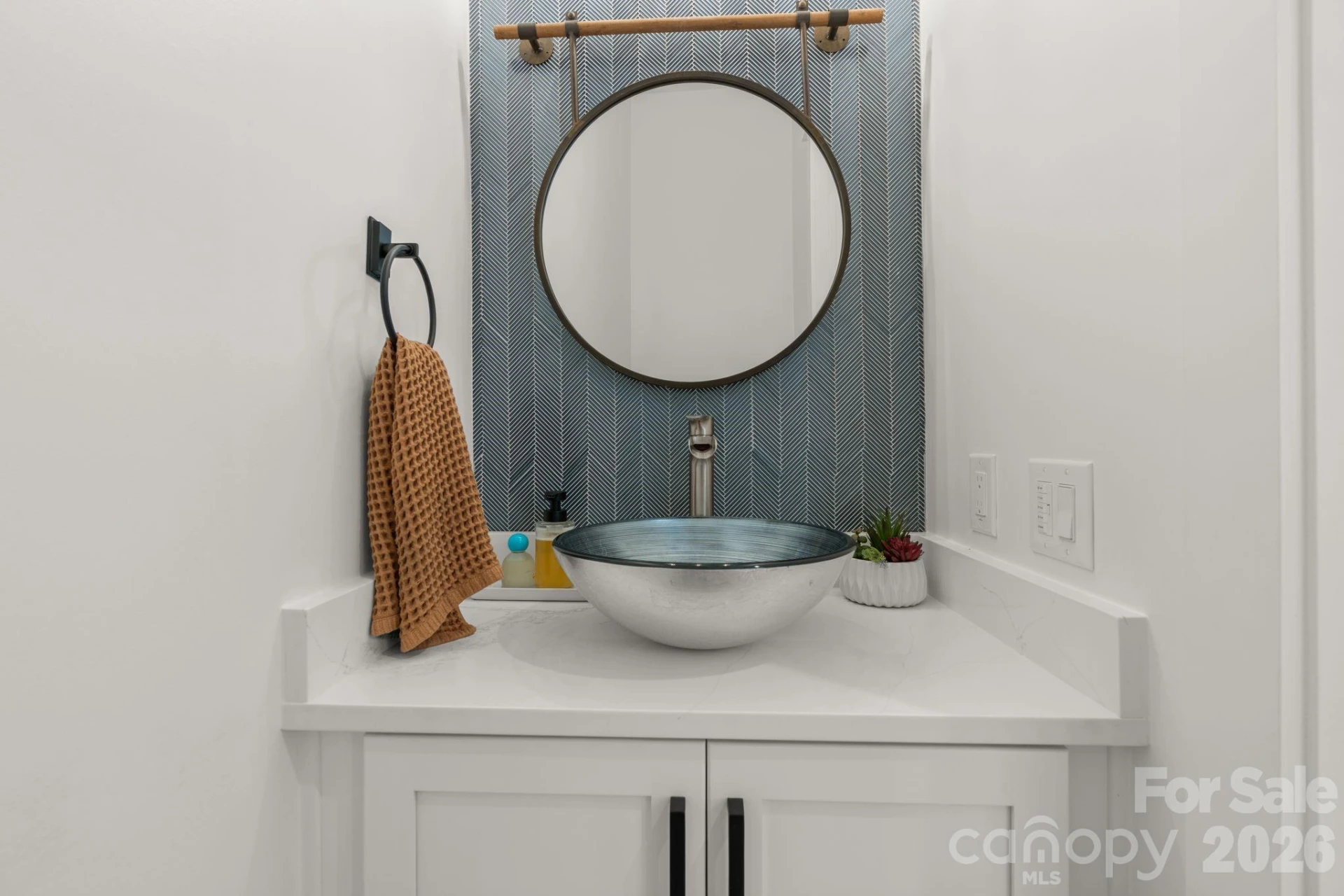 7 Temujin Drive - Photo 32