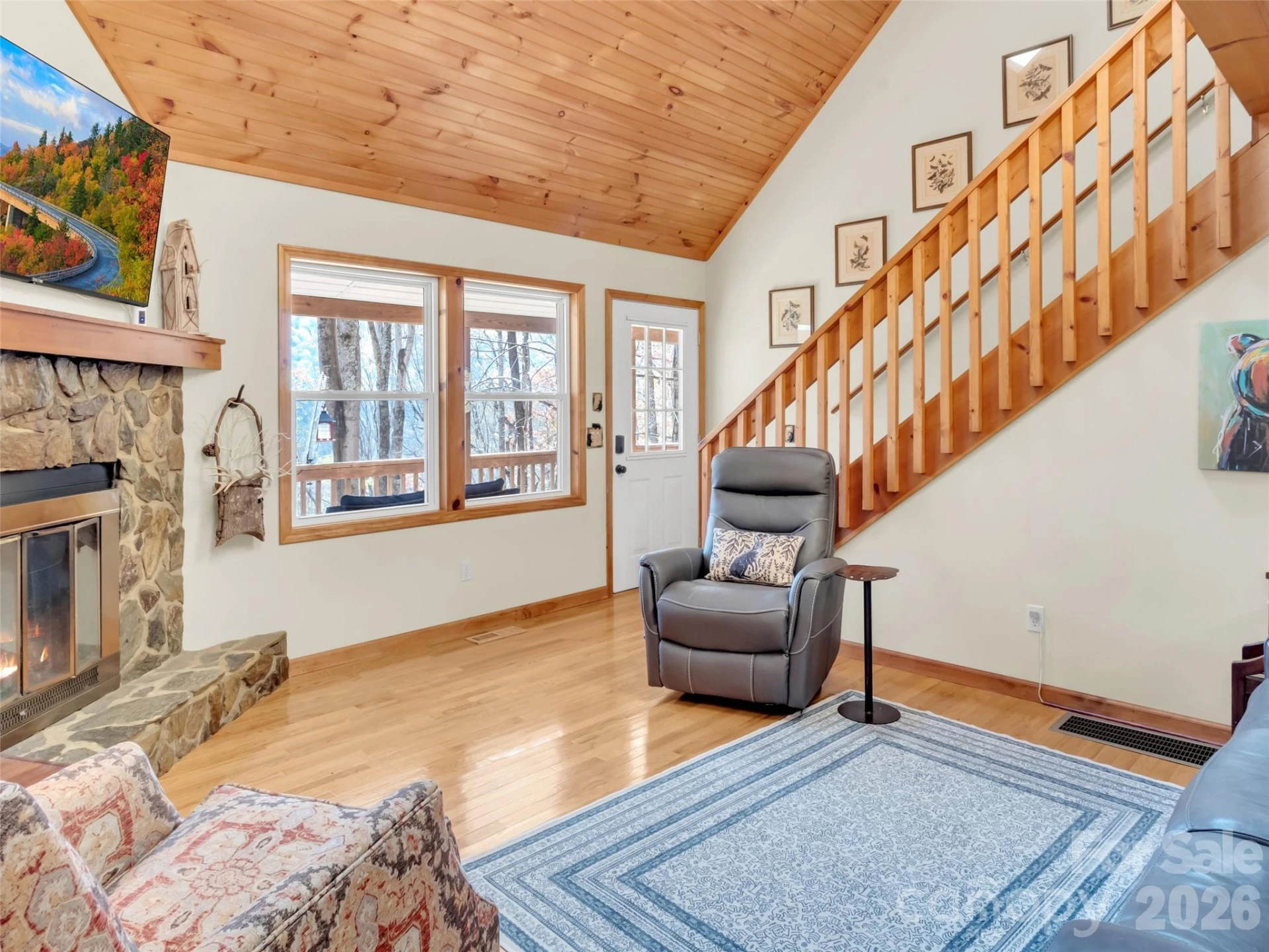 245 Greenview Drive - Photo 8