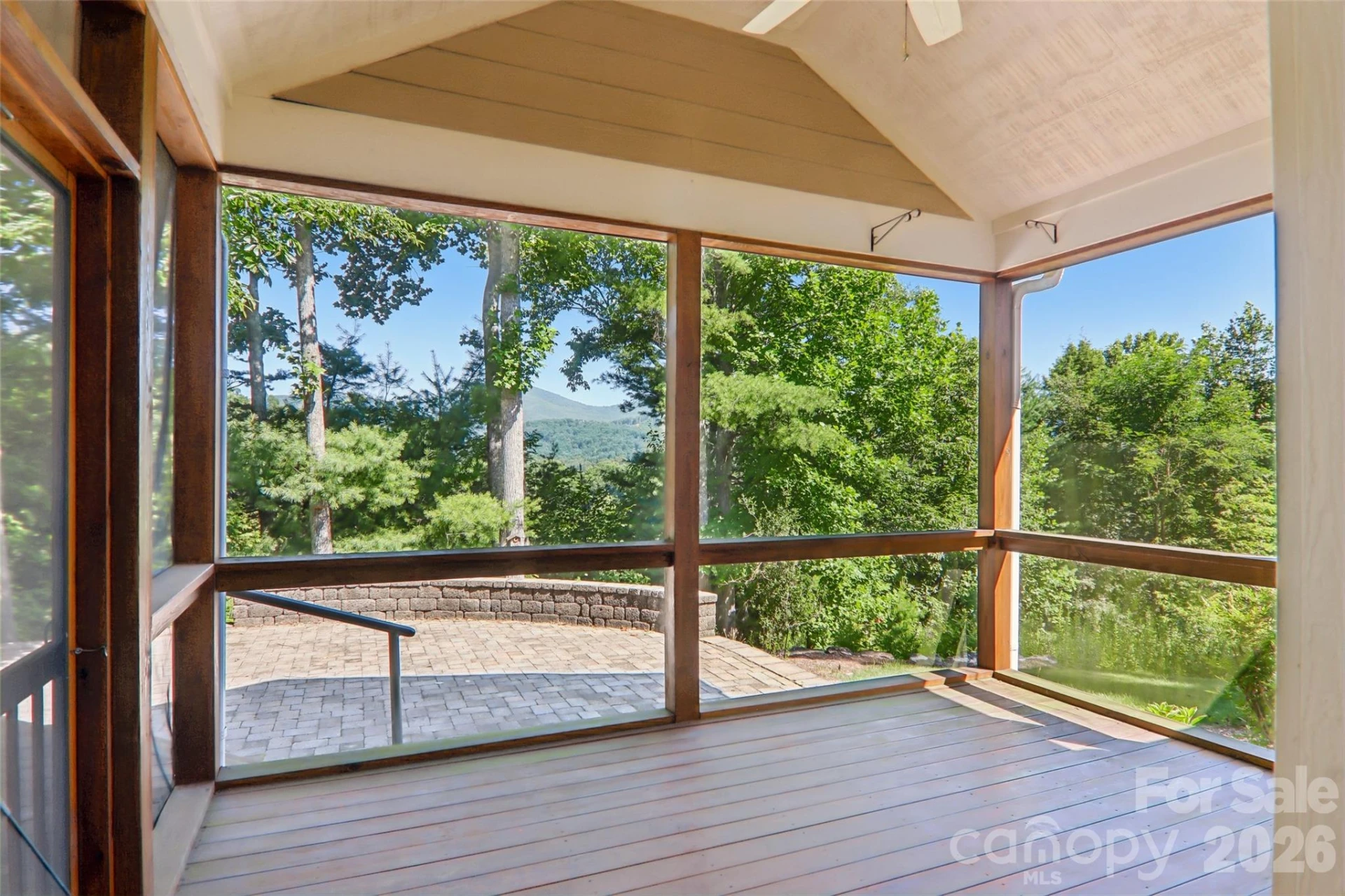 959 Silverglen Way - Photo 28