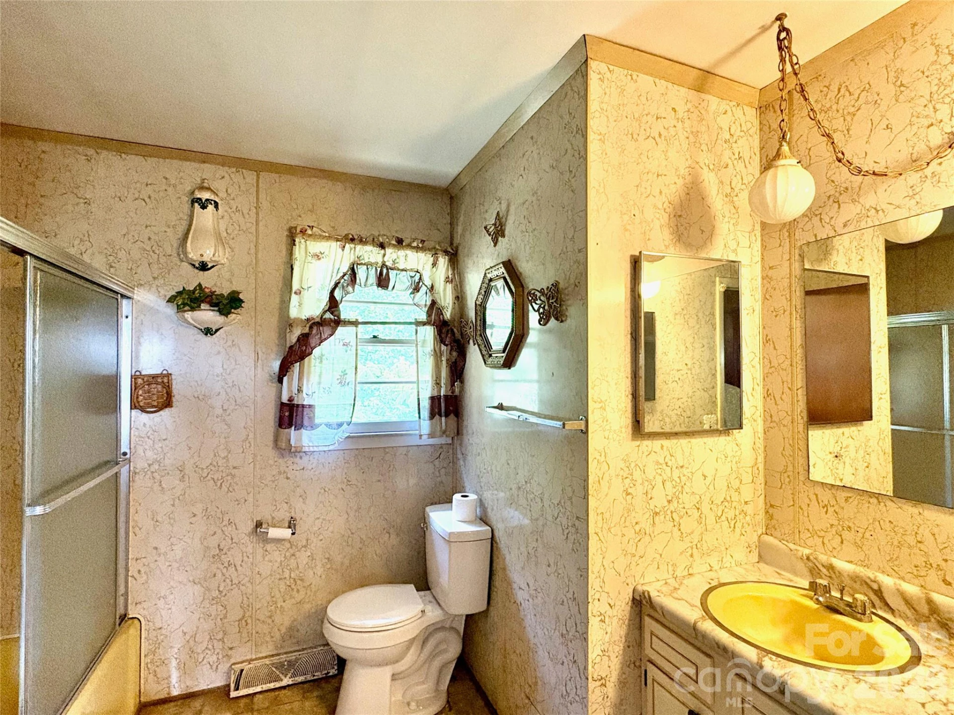 1812 Freemantown Road - Photo 17