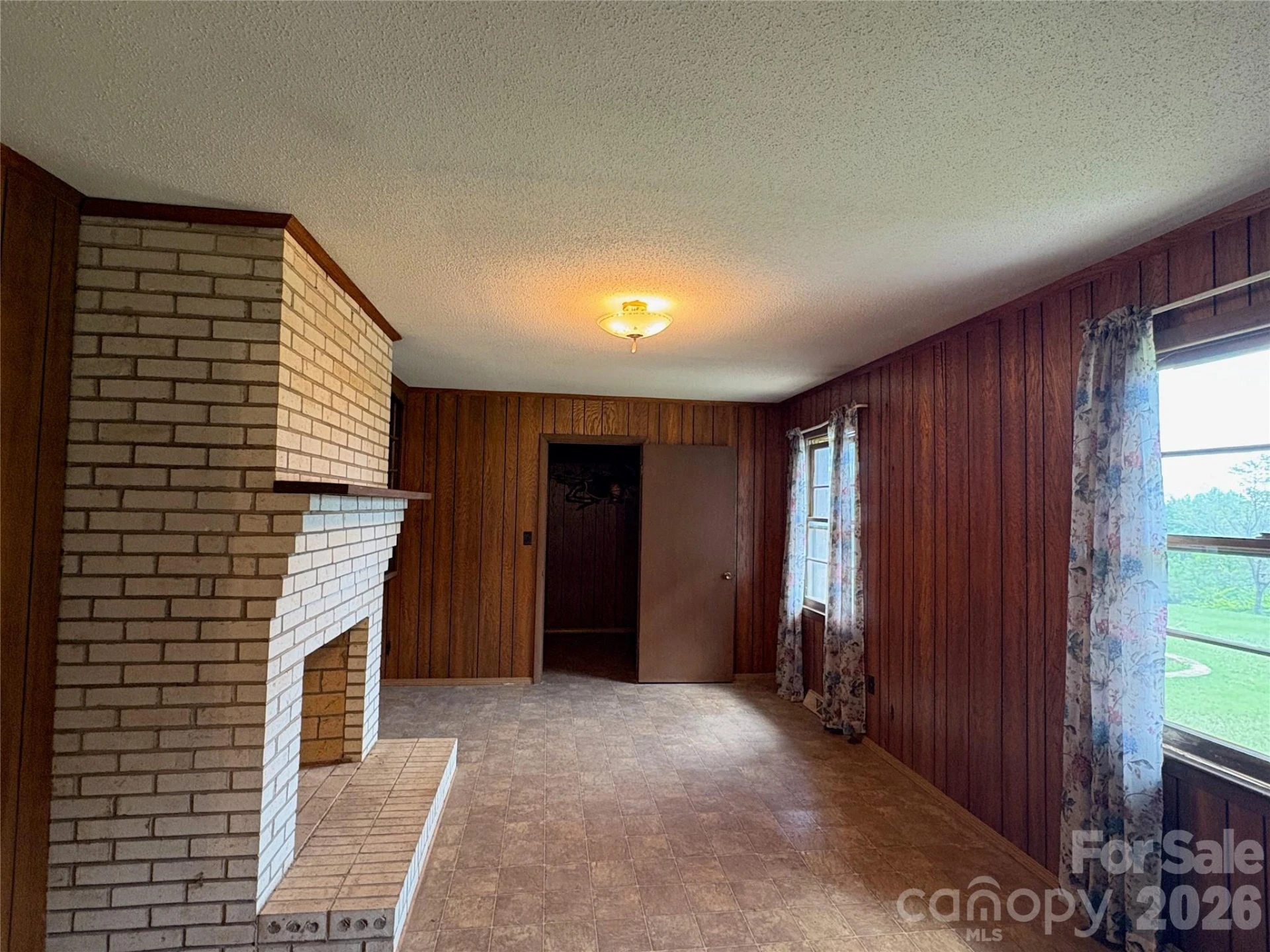 1812 Freemantown Road - Photo 7
