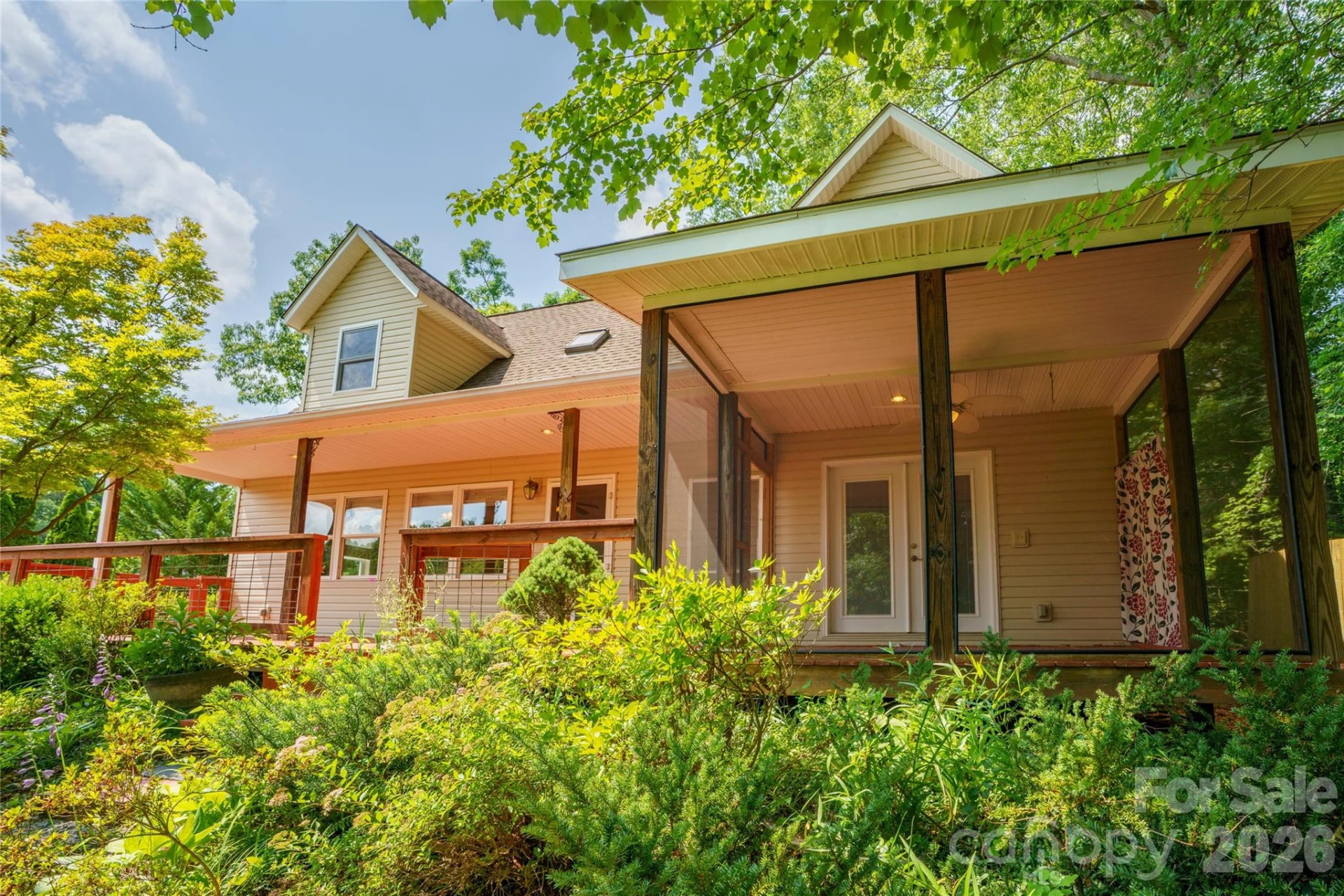 847 N Lakeside Drive - Photo 2