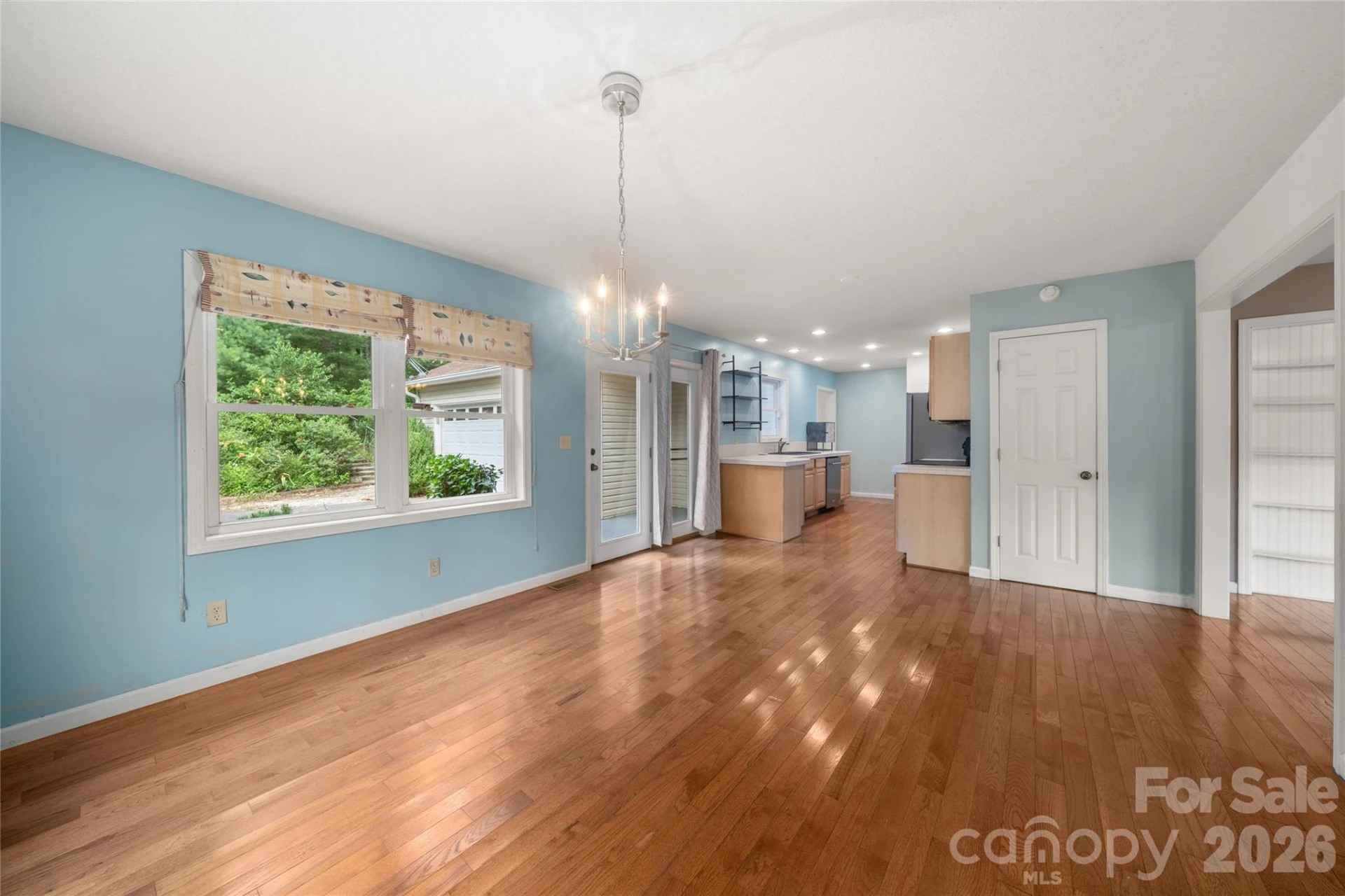 847 N Lakeside Drive - Photo 11