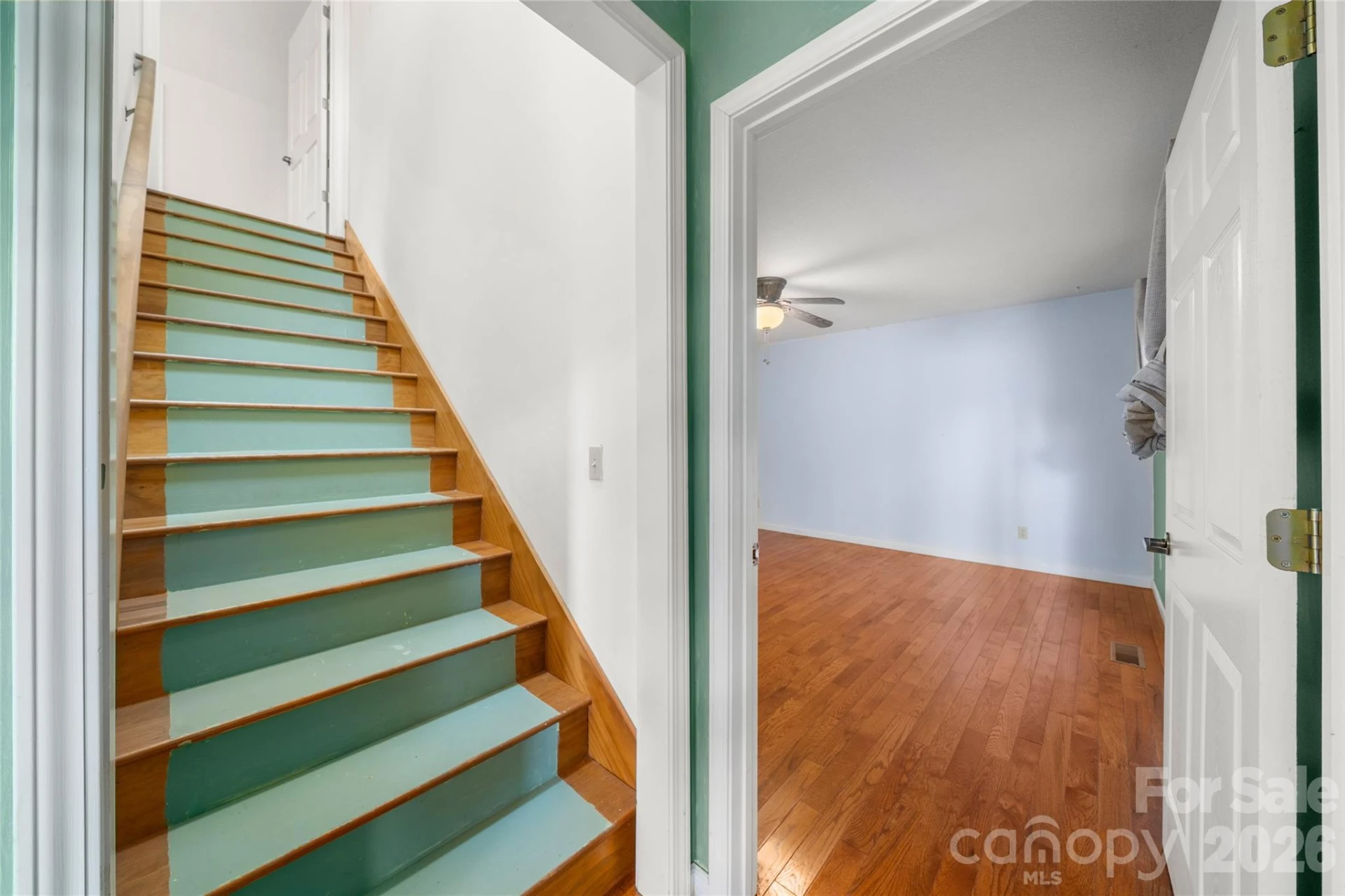 847 N Lakeside Drive - Photo 13