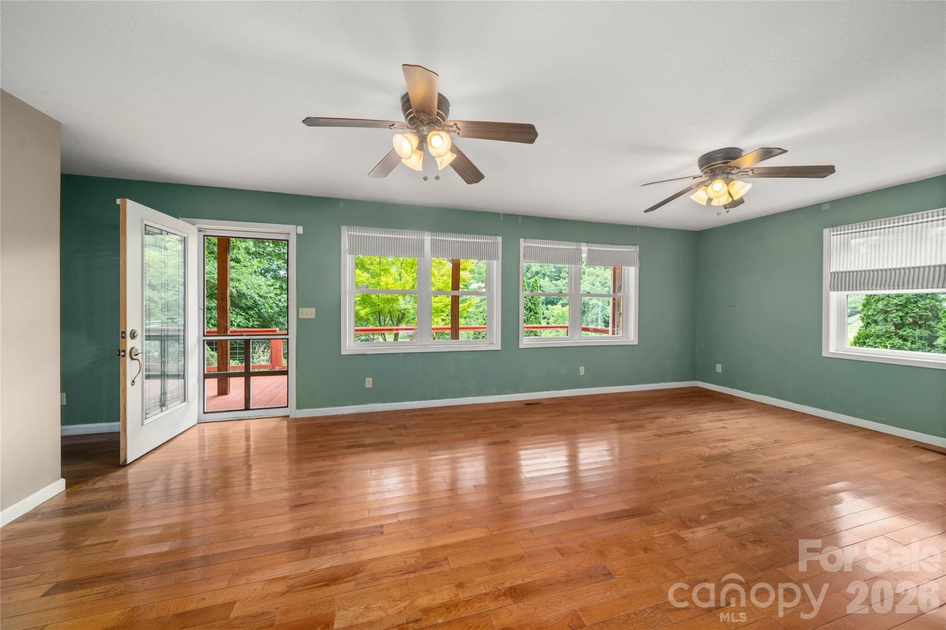 847 N Lakeside Drive - Photo 5