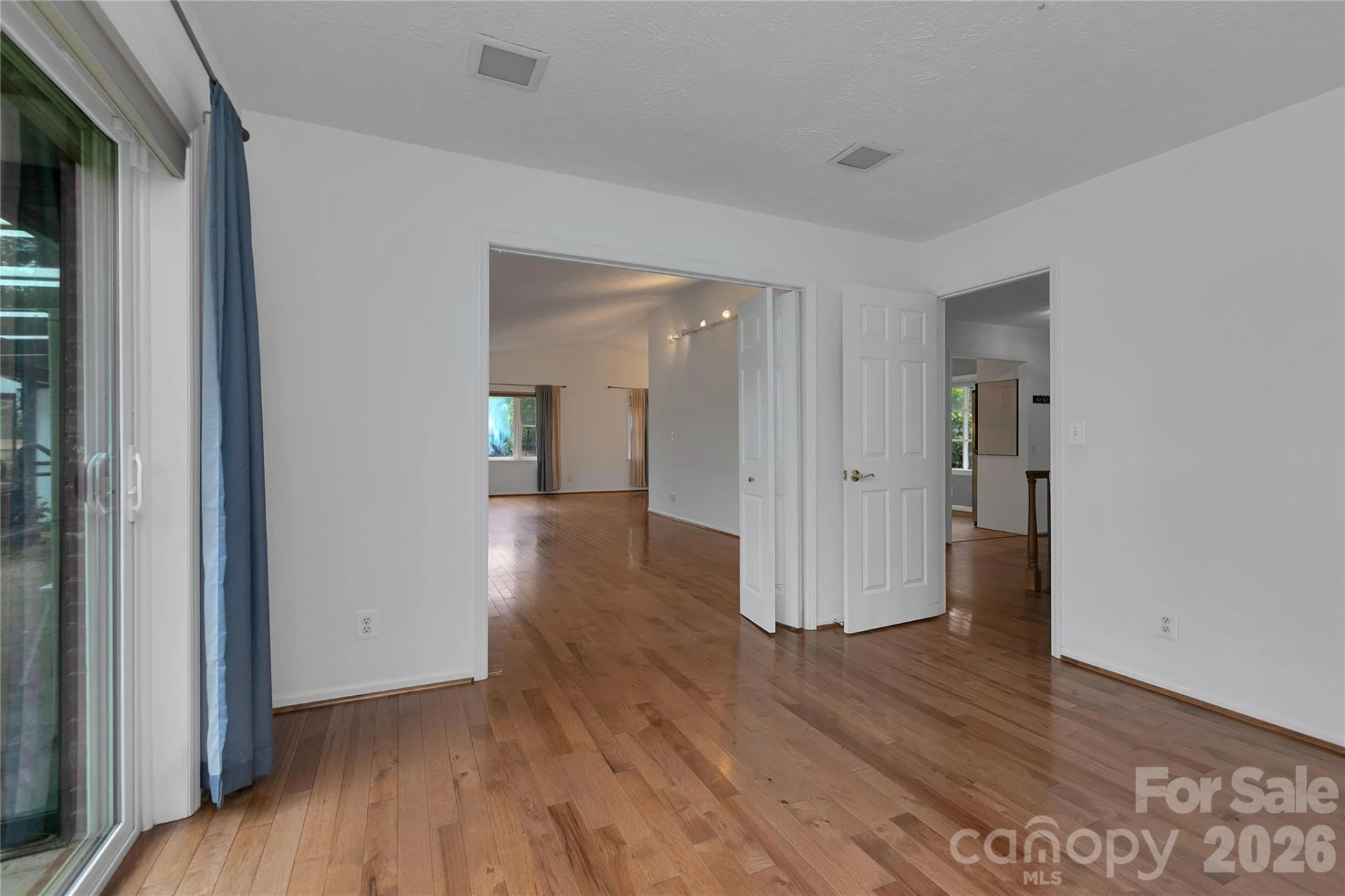138 Surry Lane - Photo 14