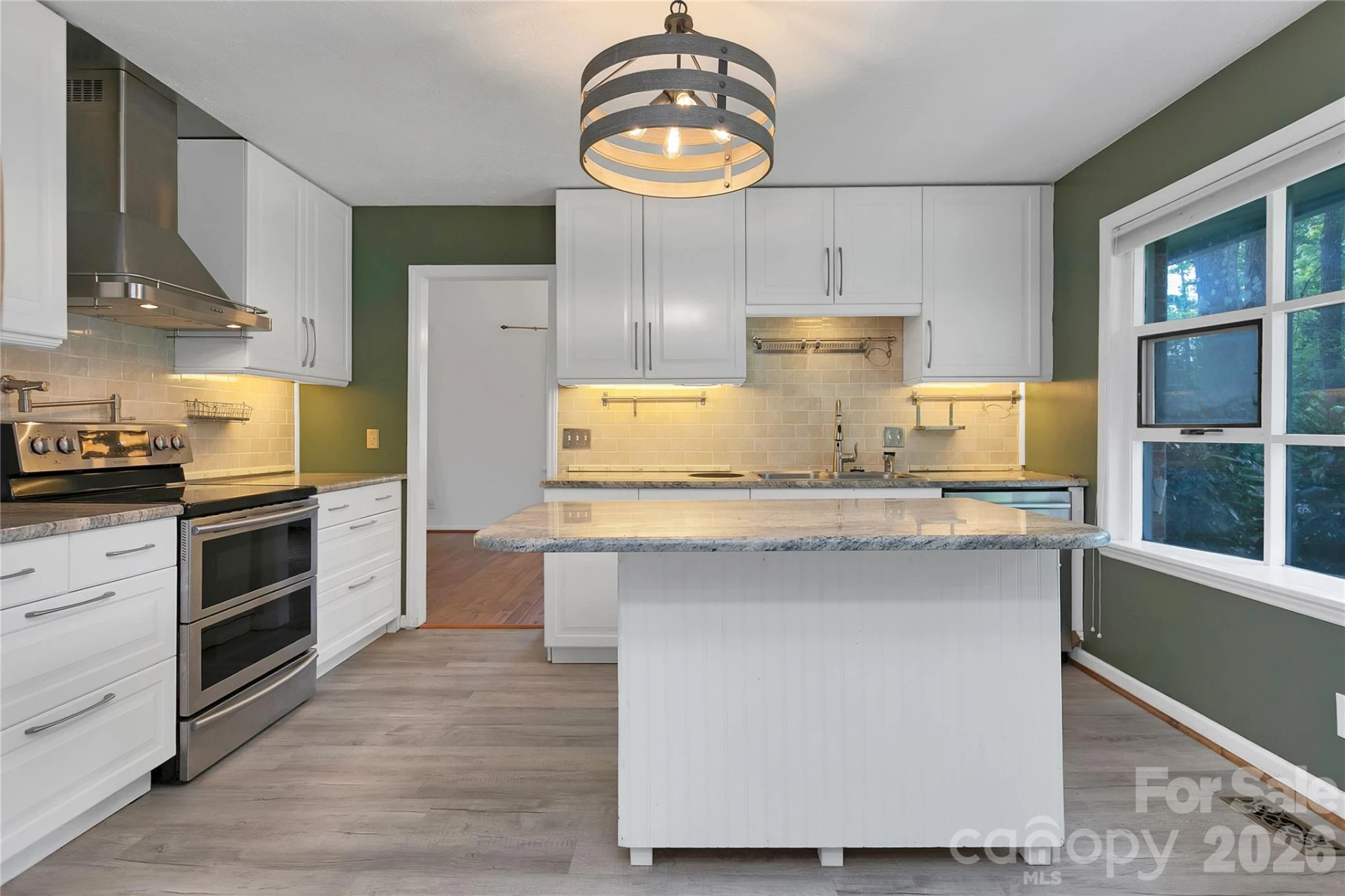 138 Surry Lane - Photo 4