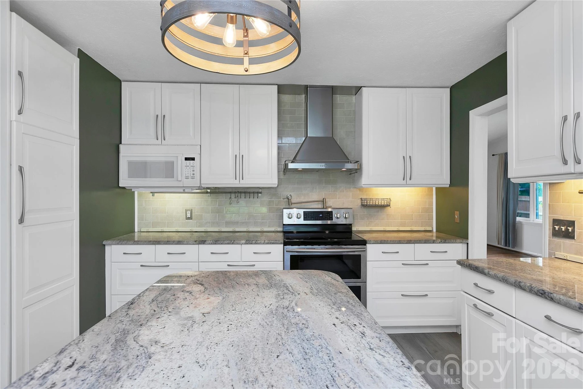 138 Surry Lane - Photo 5